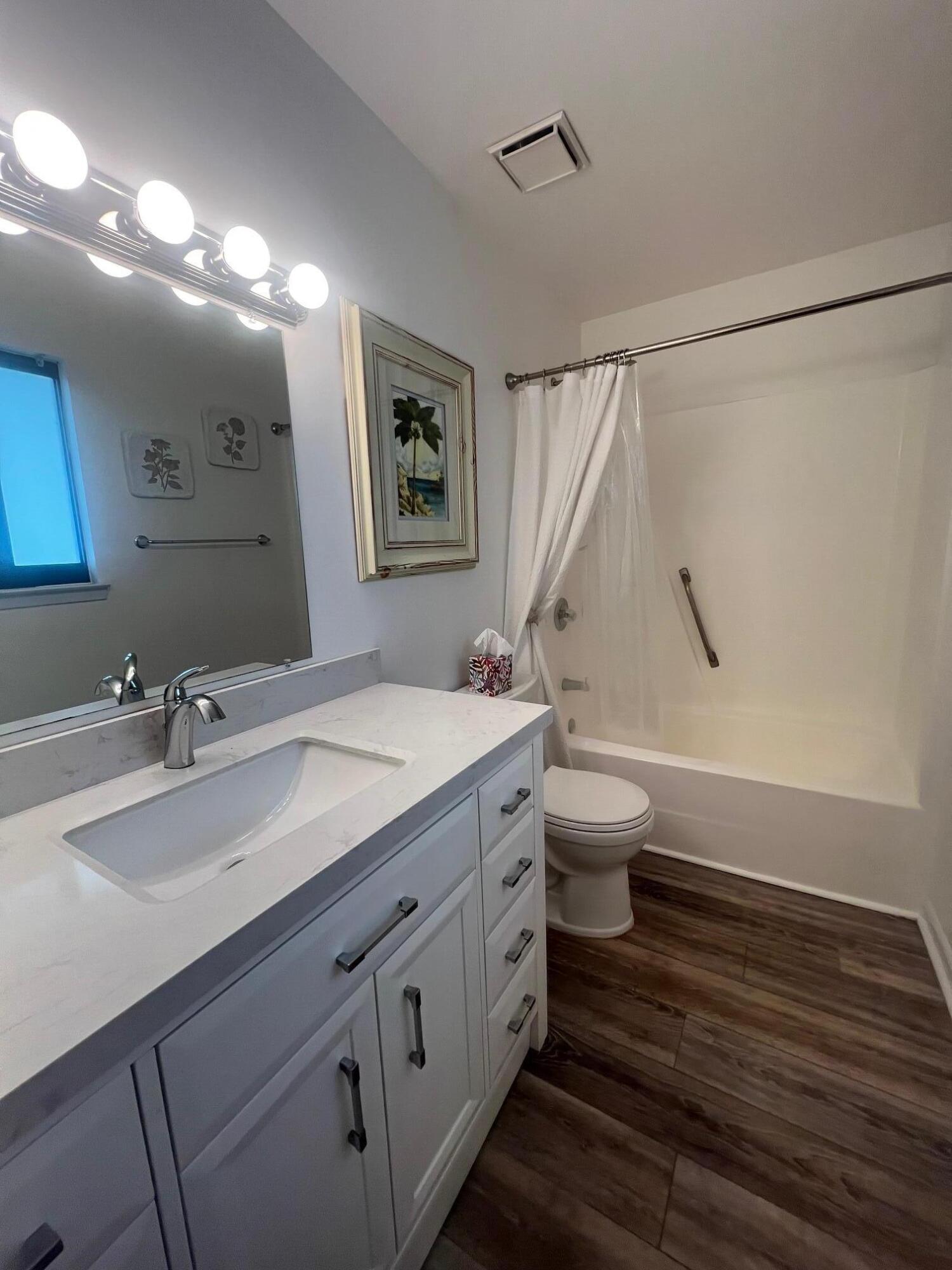 3605 E County Highway 30A 227