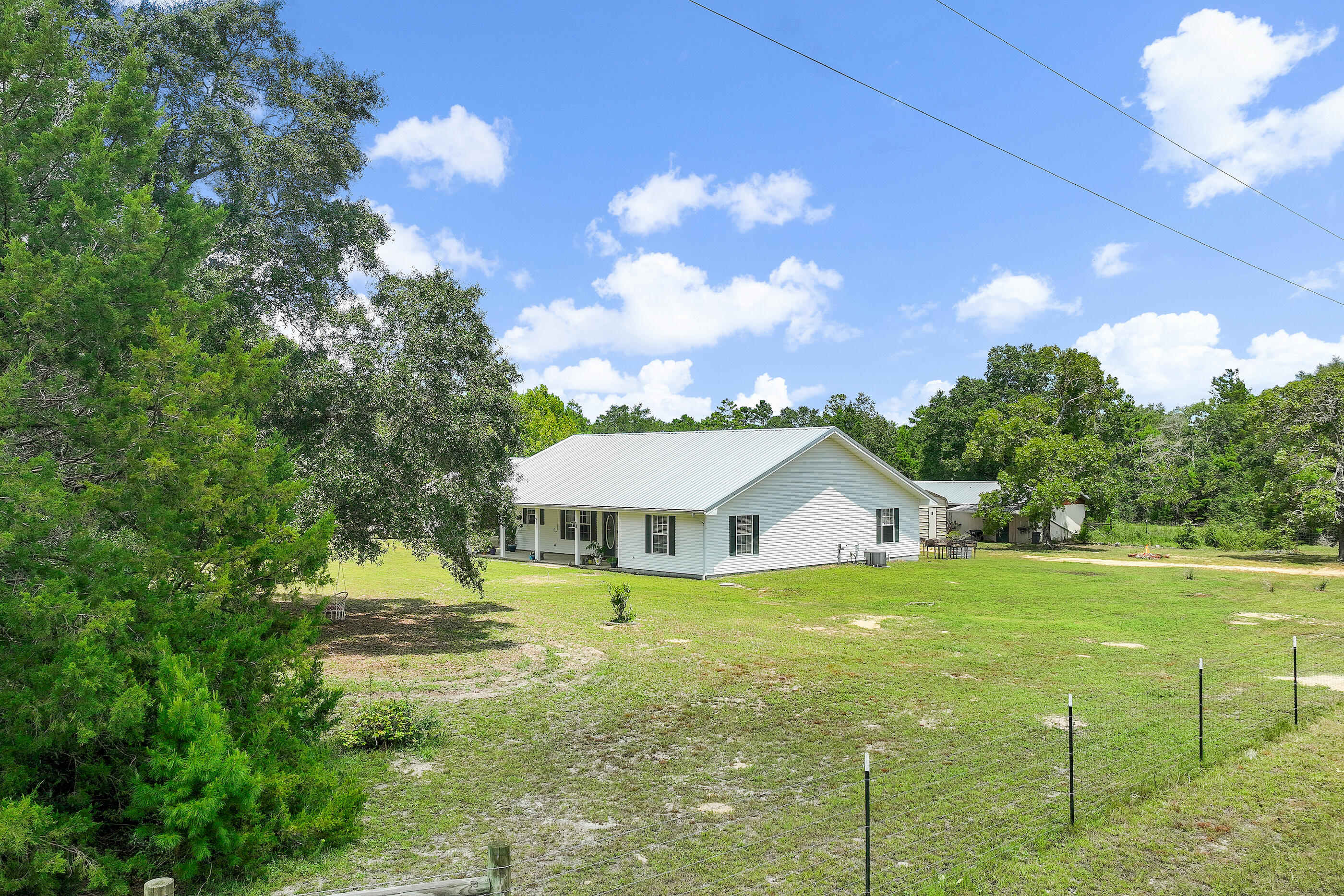 675 Spring Hill Road, DeFuniak Springs