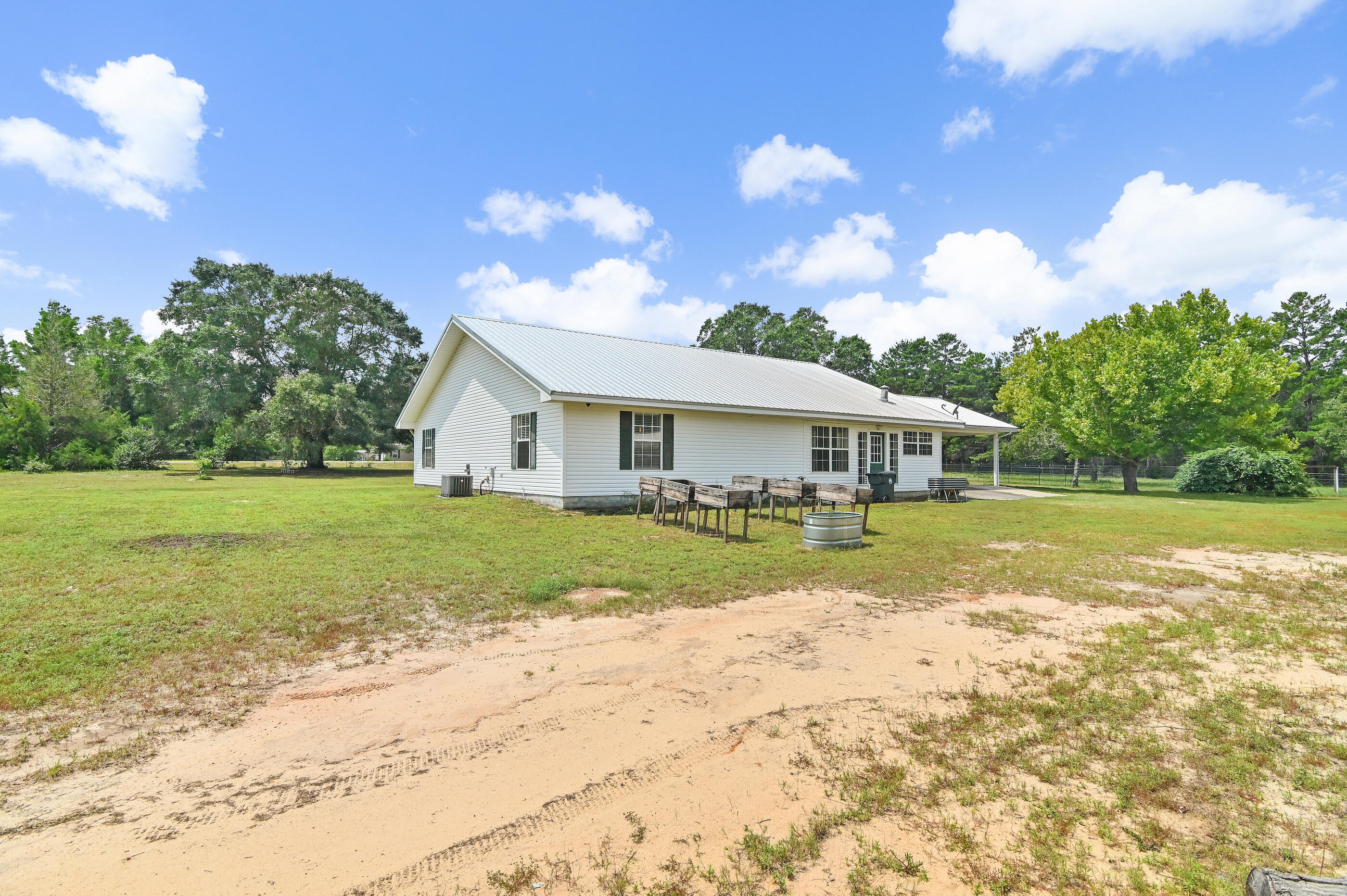 675 Spring Hill Road, DeFuniak Springs