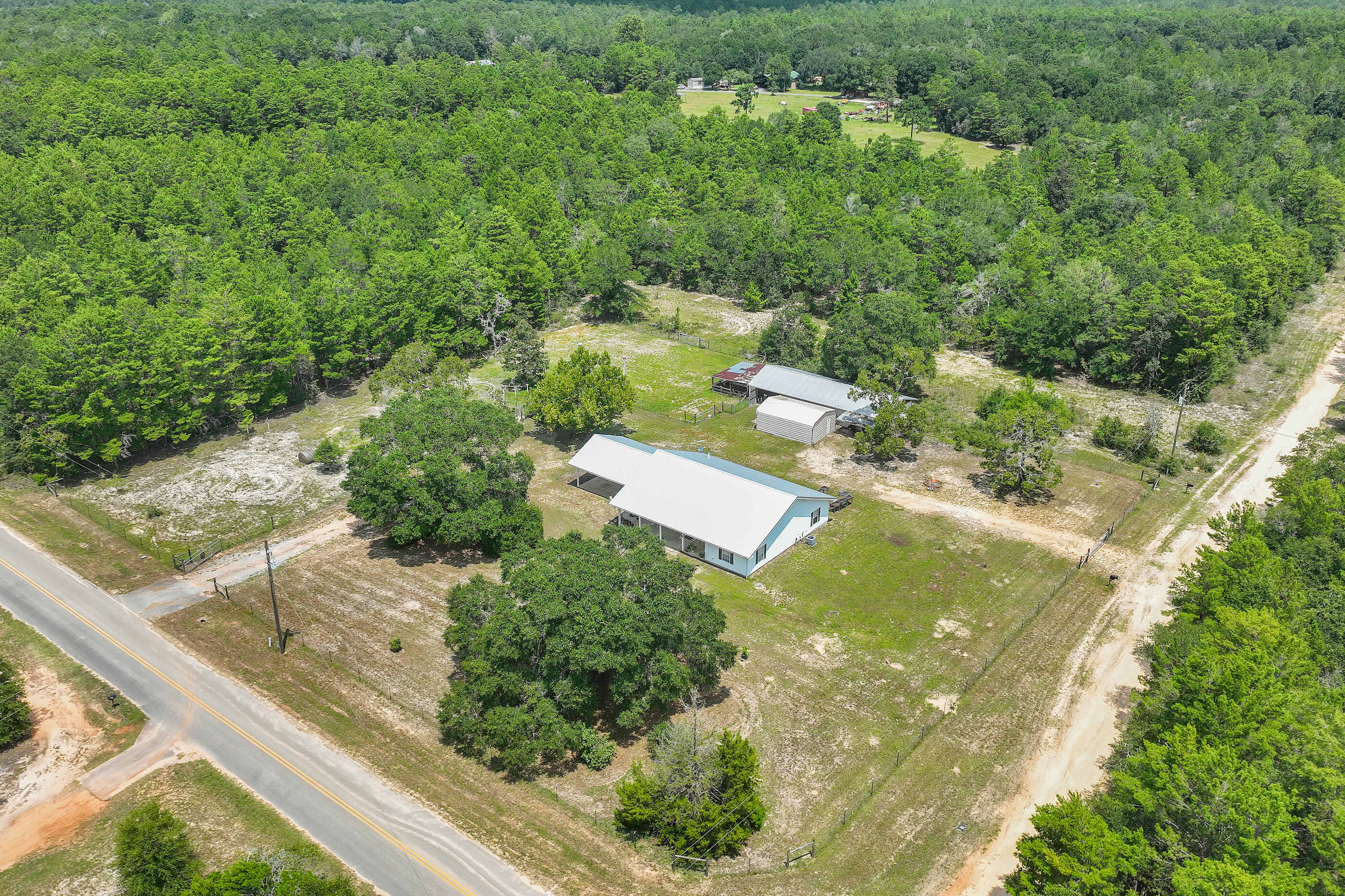 675 Spring Hill Road, DeFuniak Springs
