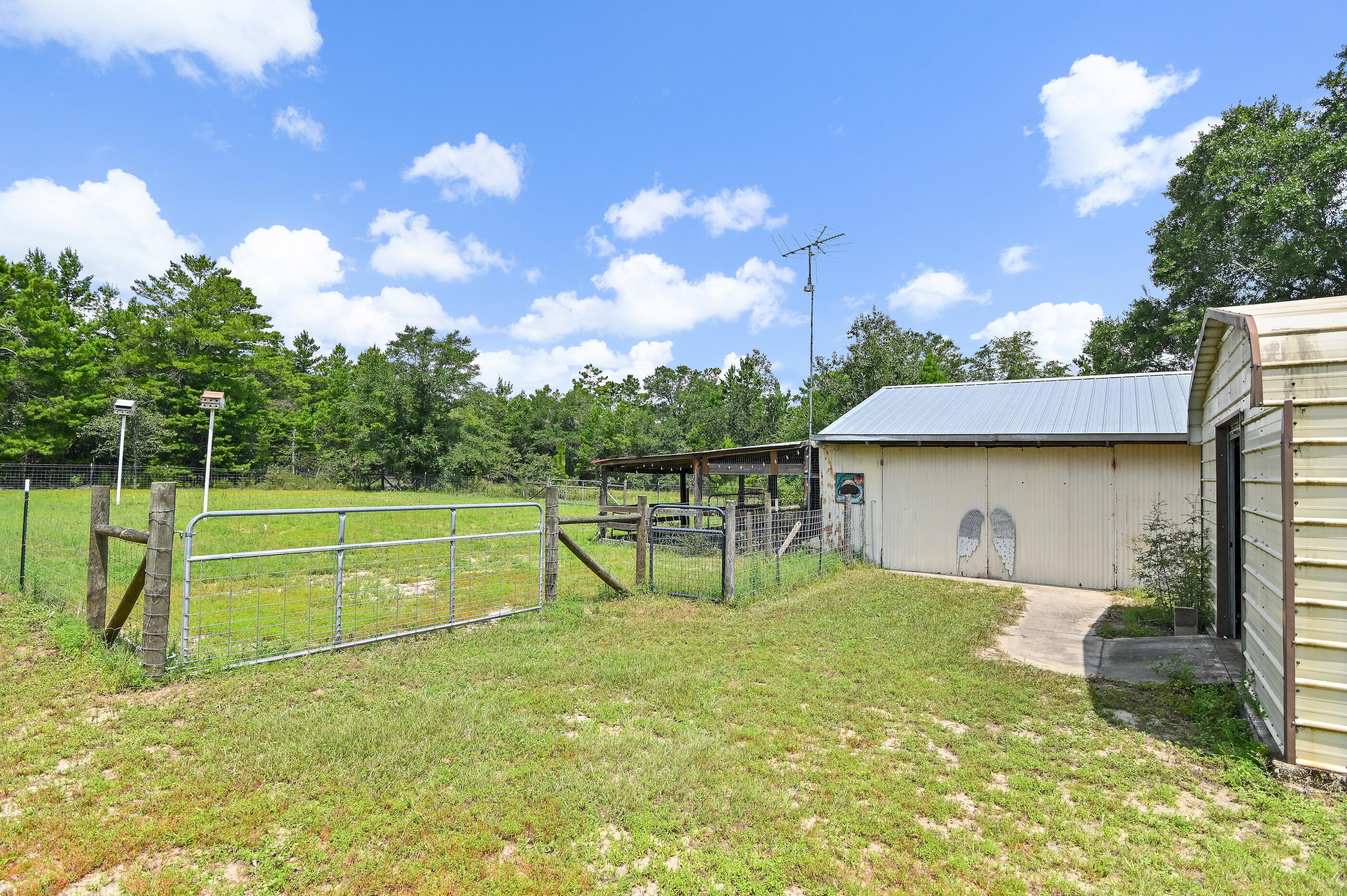 675 Spring Hill Road, DeFuniak Springs
