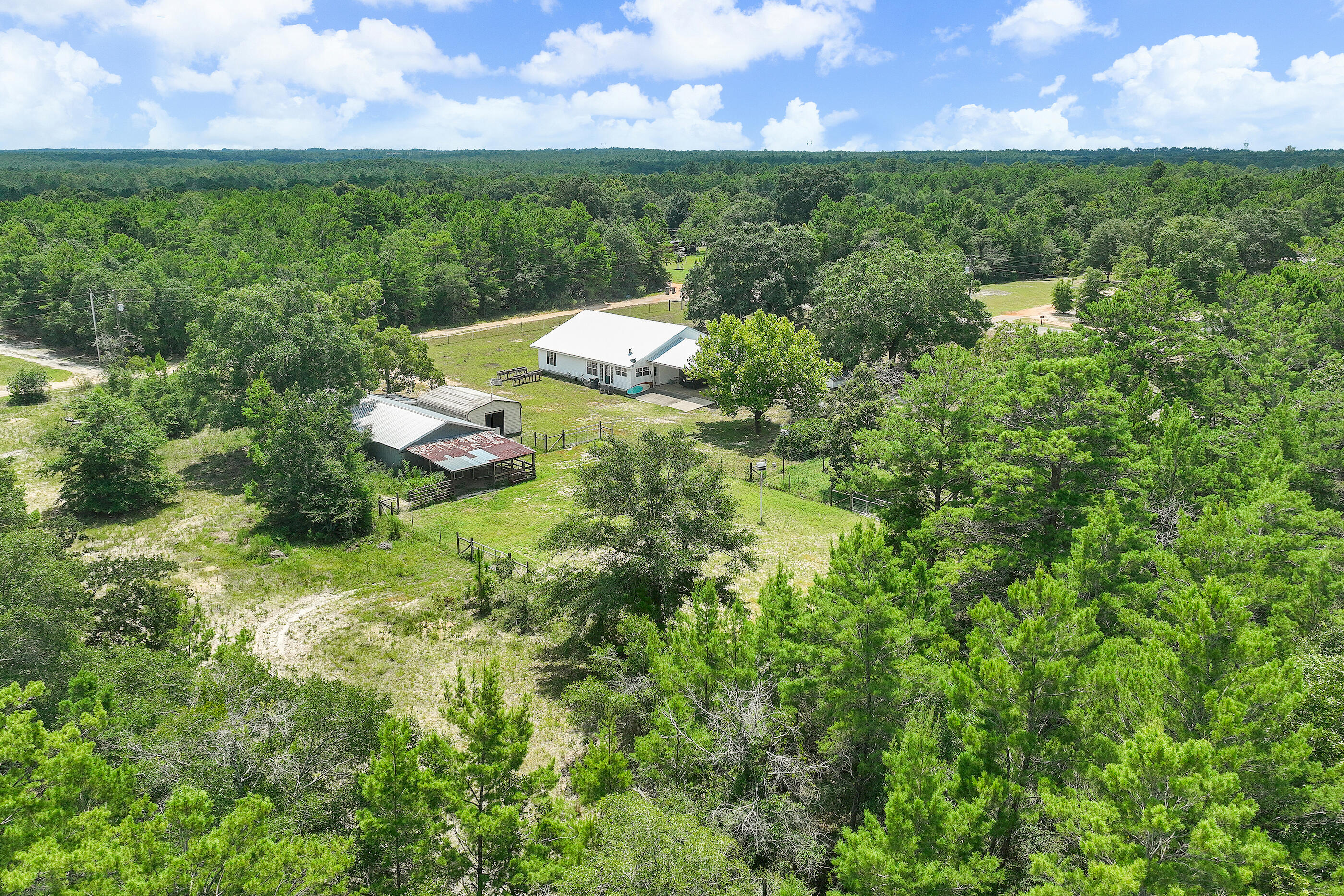 675 Spring Hill Road, DeFuniak Springs