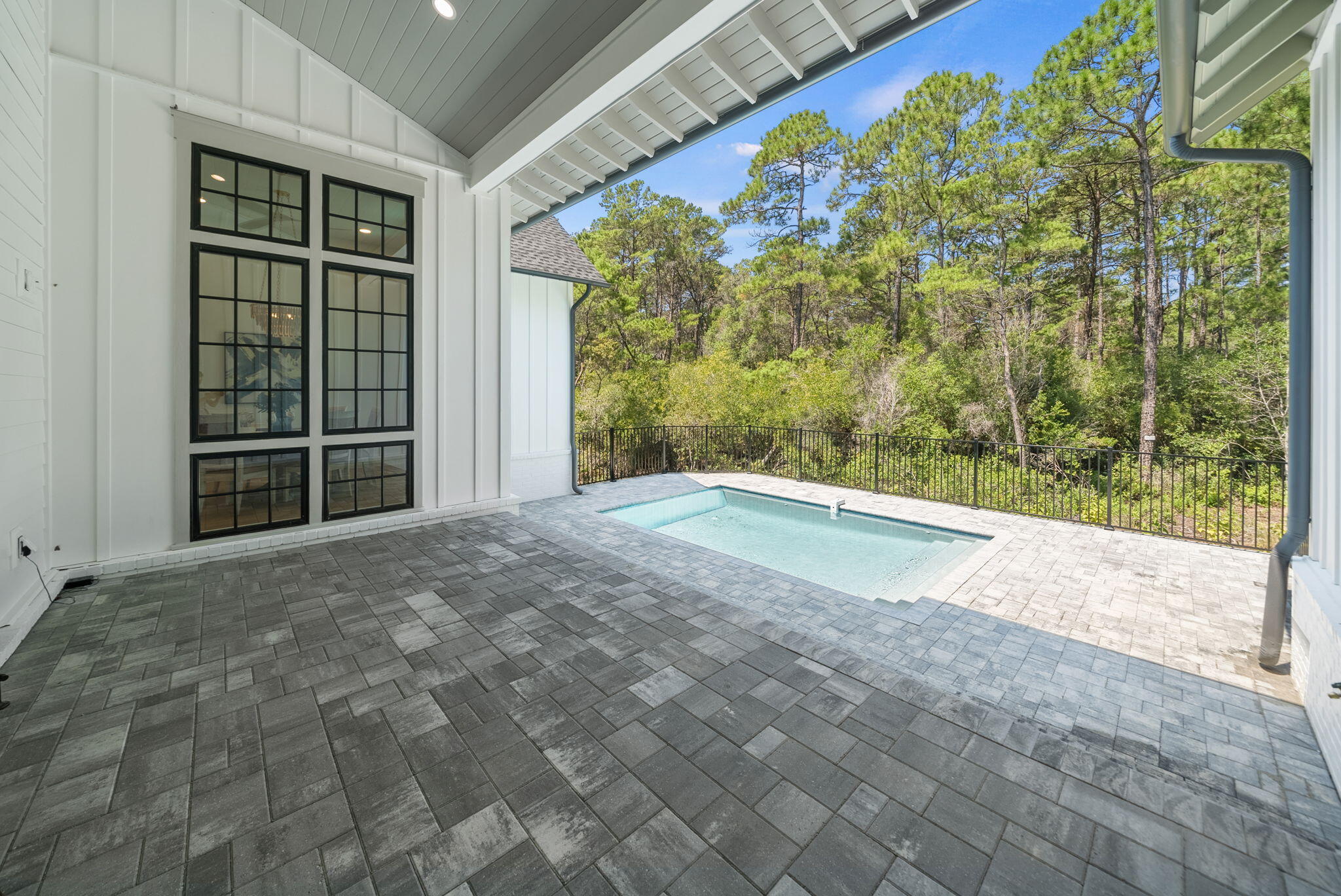 1736 Lost Cove Lane