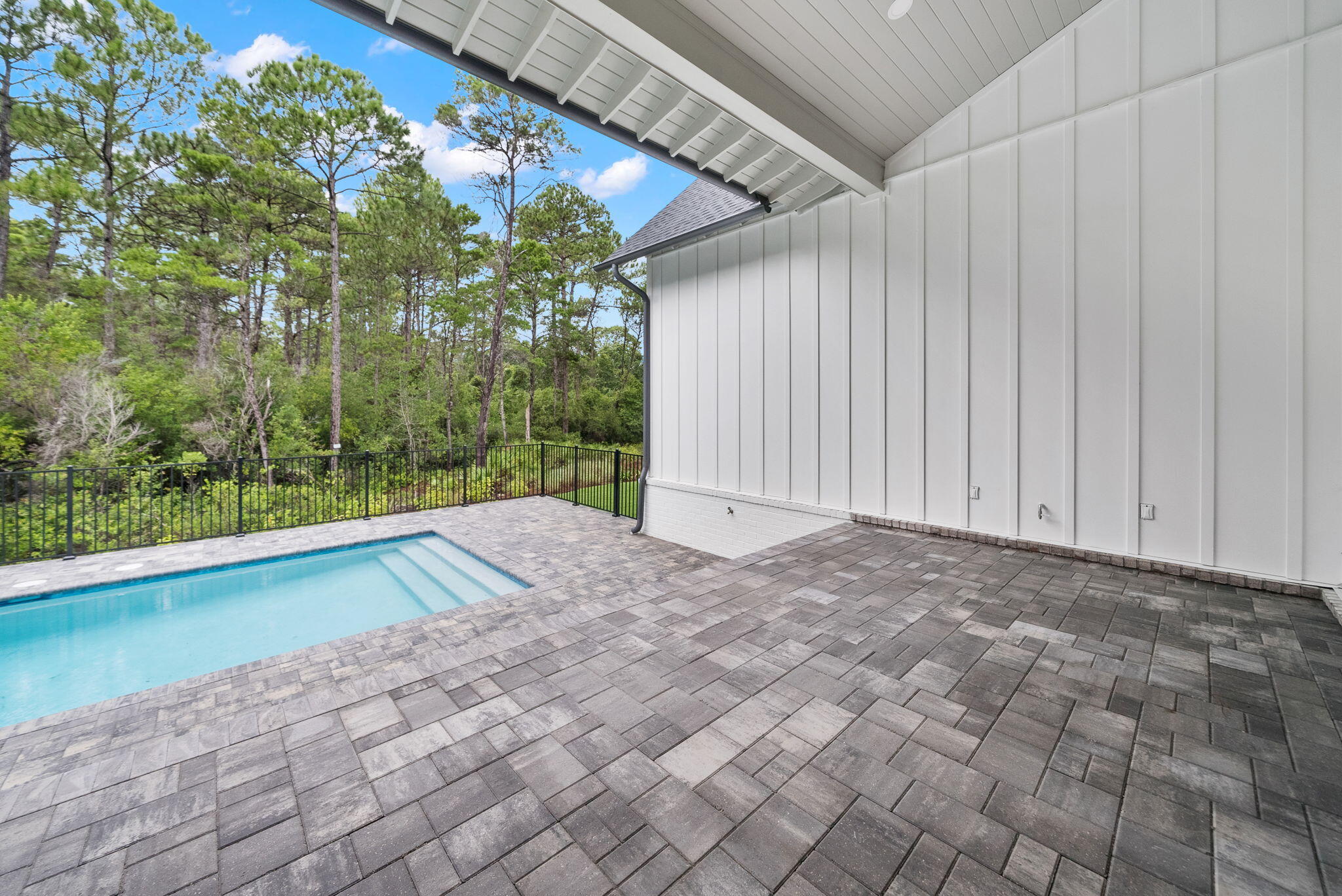 1736 Lost Cove Lane