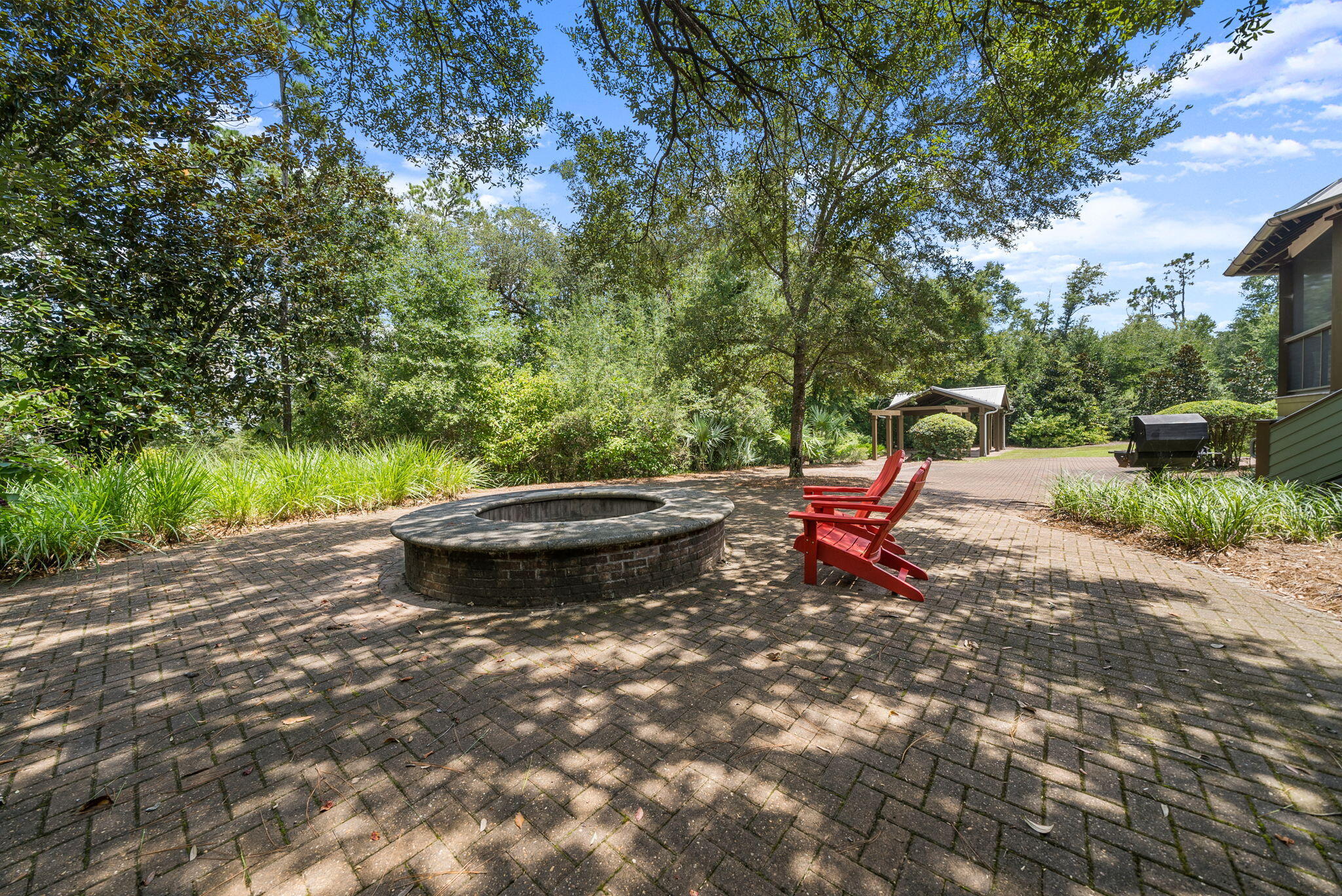 9704 Summer Creek Drive