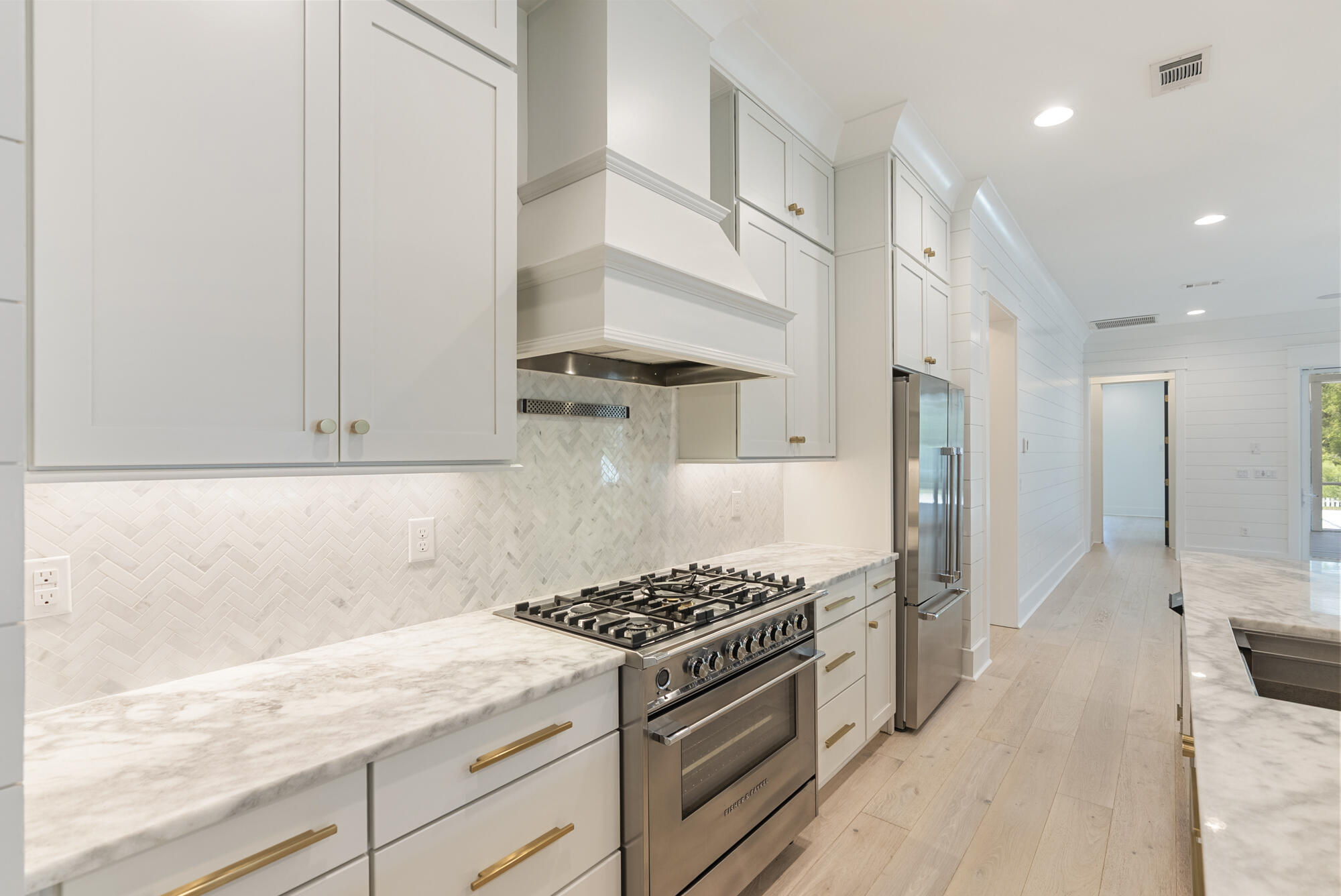 224 Needle Cast Lane