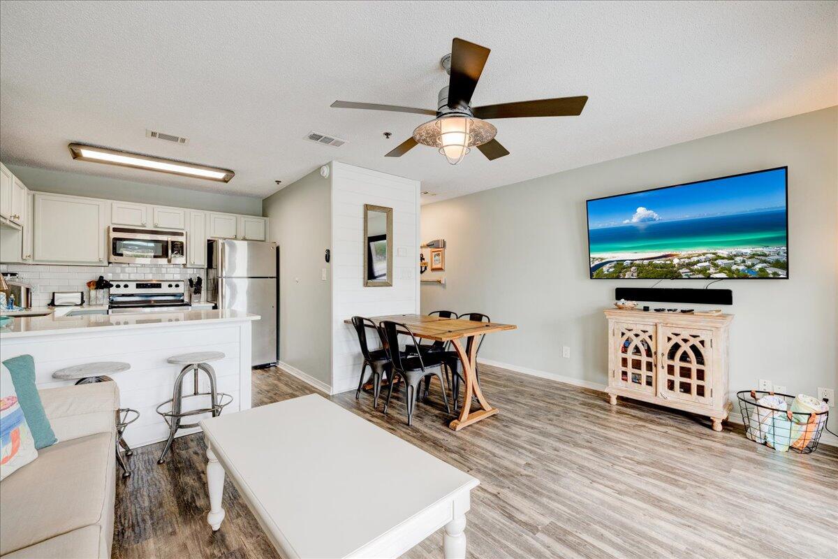 3191 Scenic Hwy 98 208