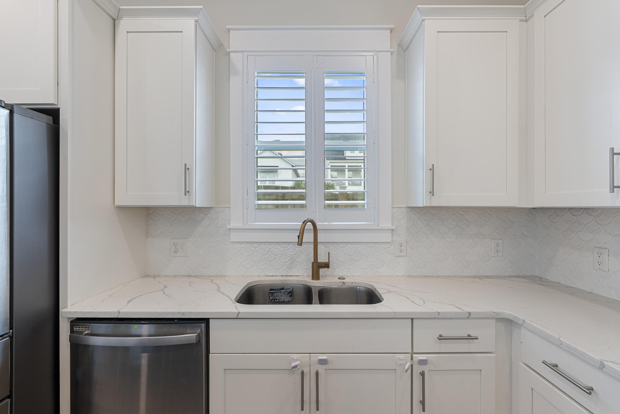 79 Beach View Drive