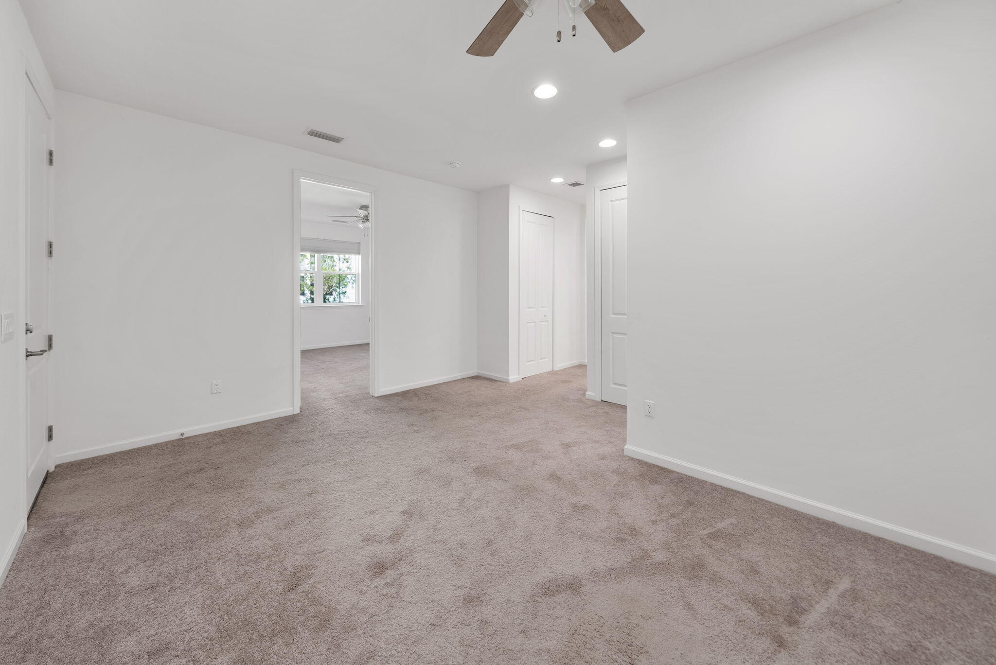 8404 Dockside Place