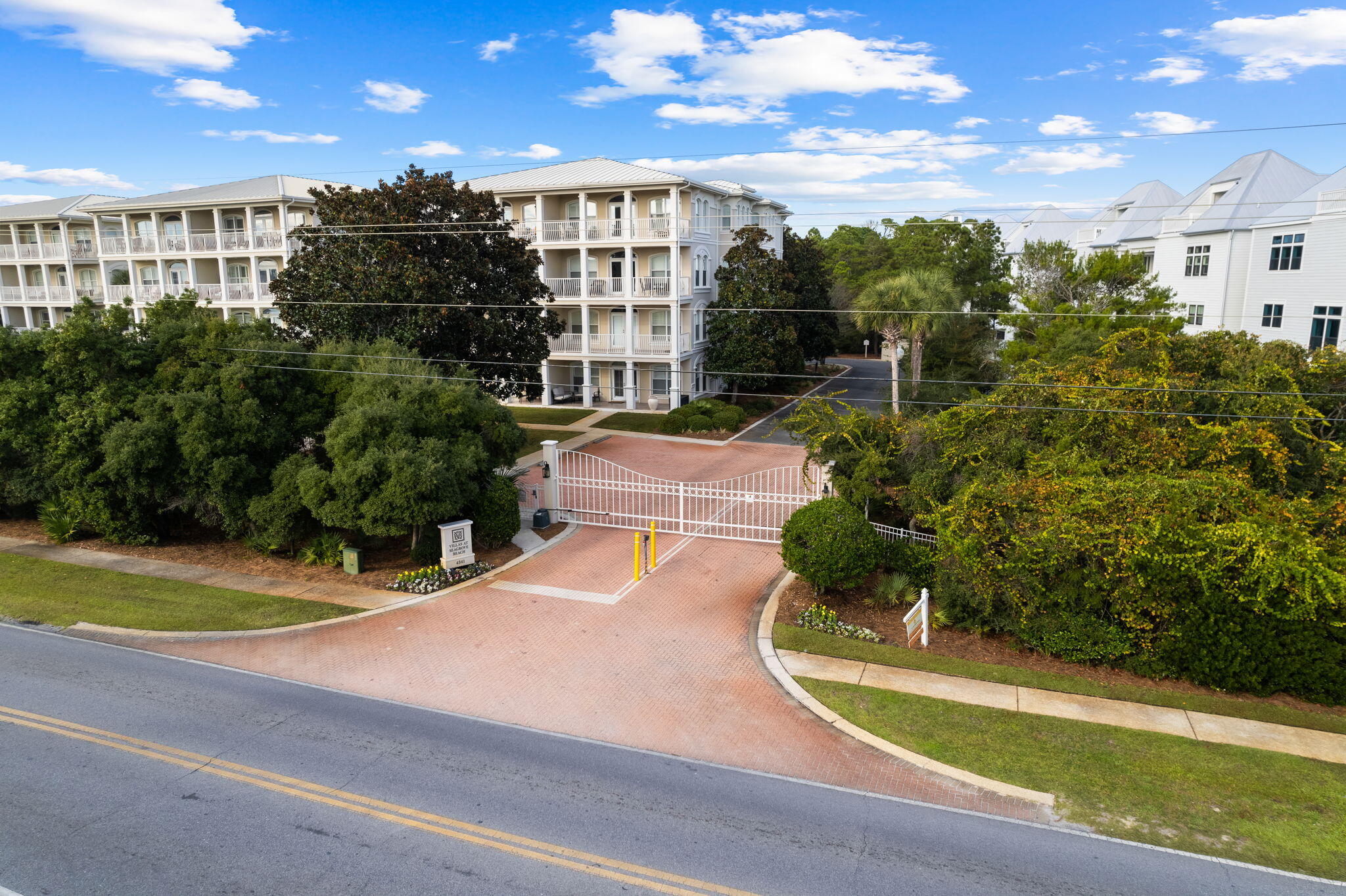 4341 E County Highway 30A C402