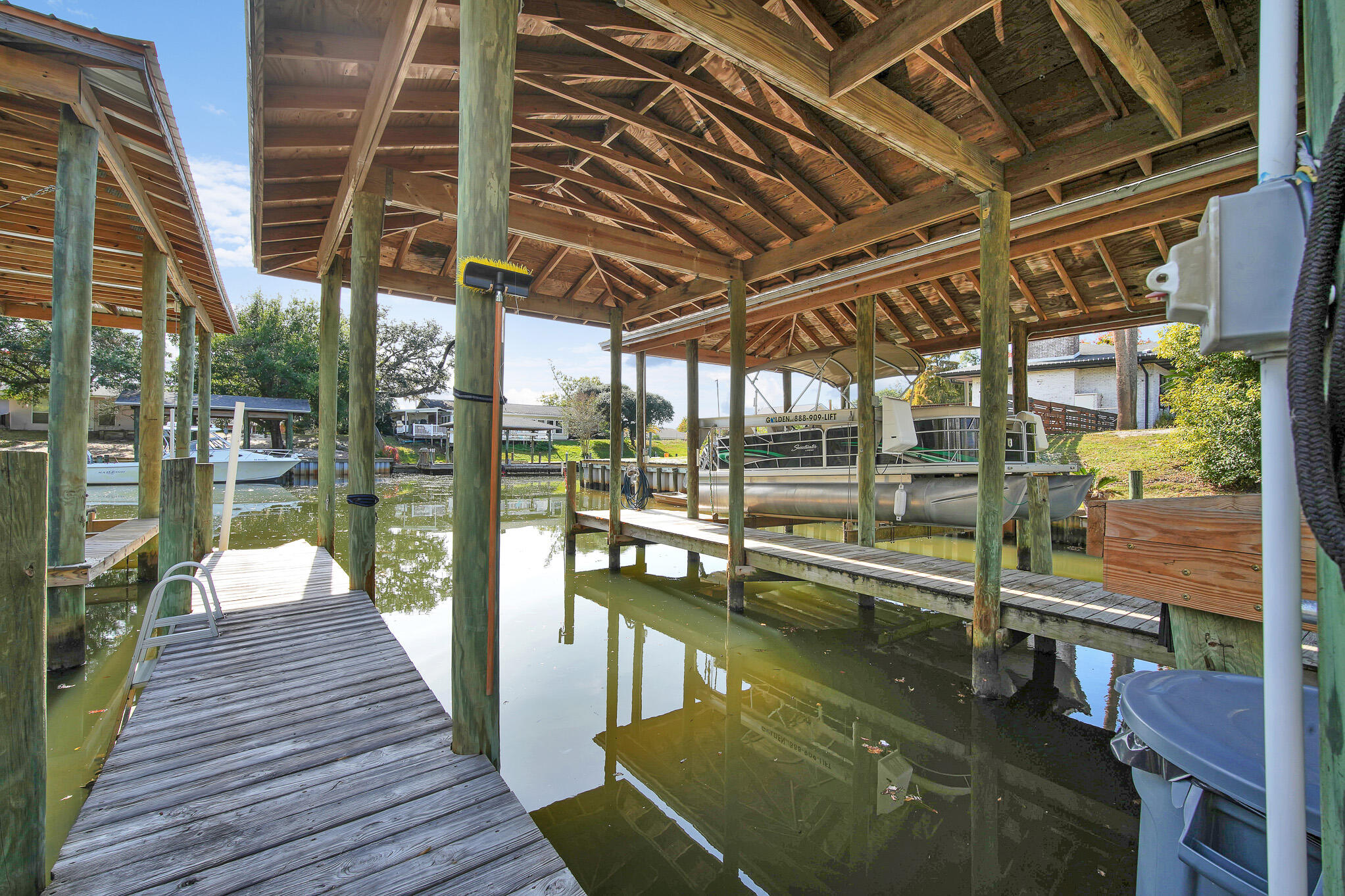 2445 Pretty Bayou Boulevard