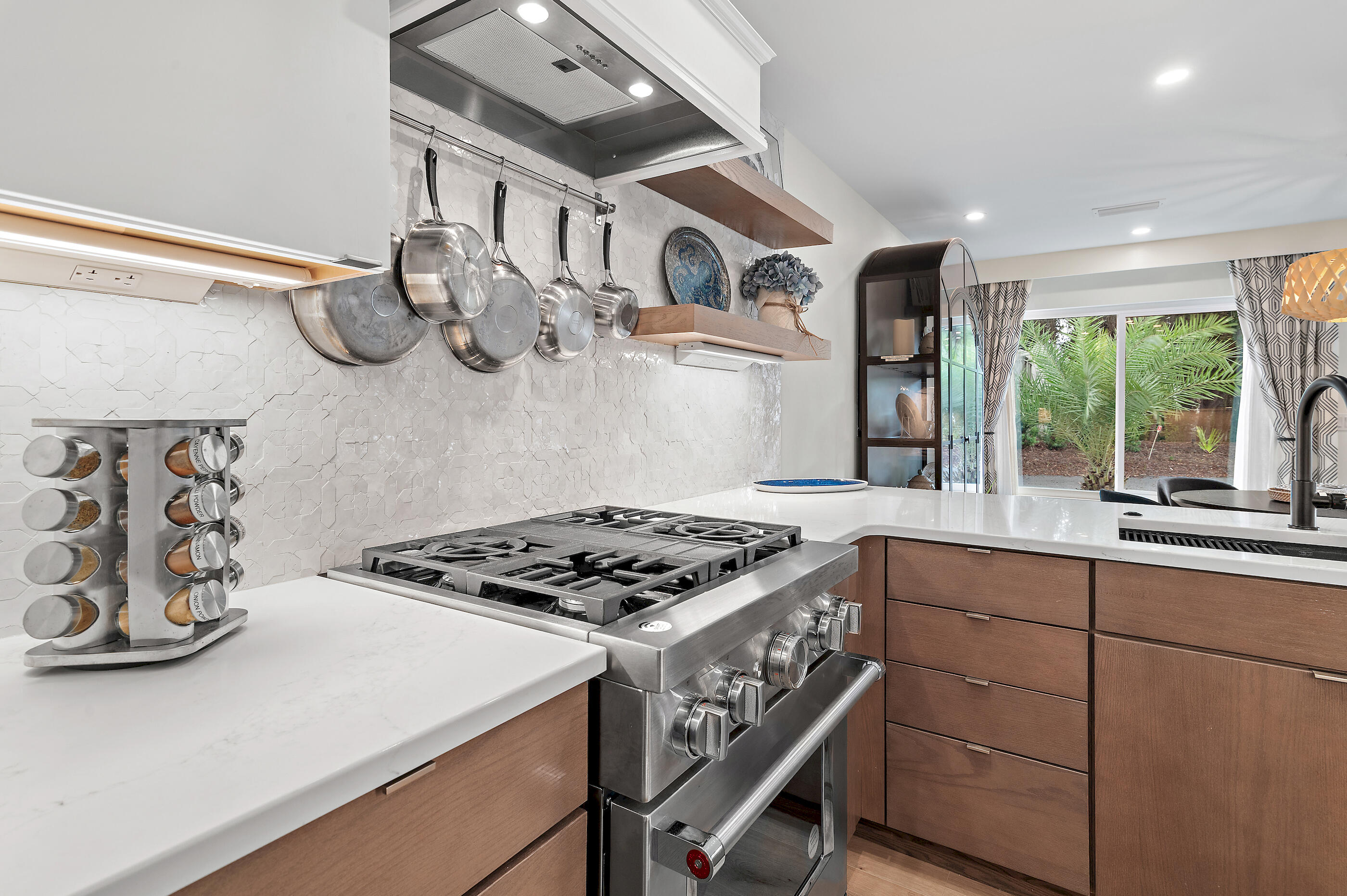 255 Blue Mountain Road 8