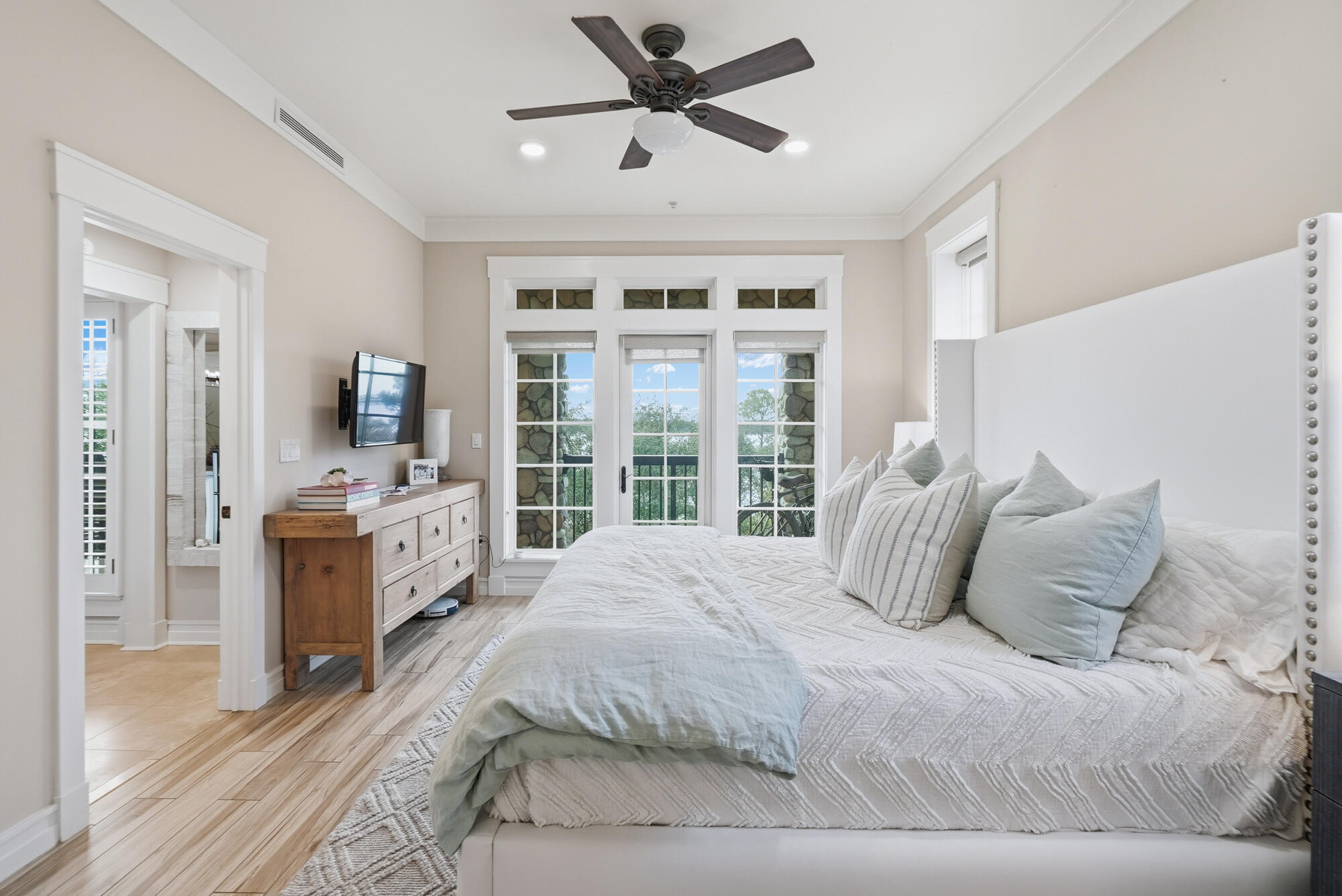 1101 Prospect Promenade 205