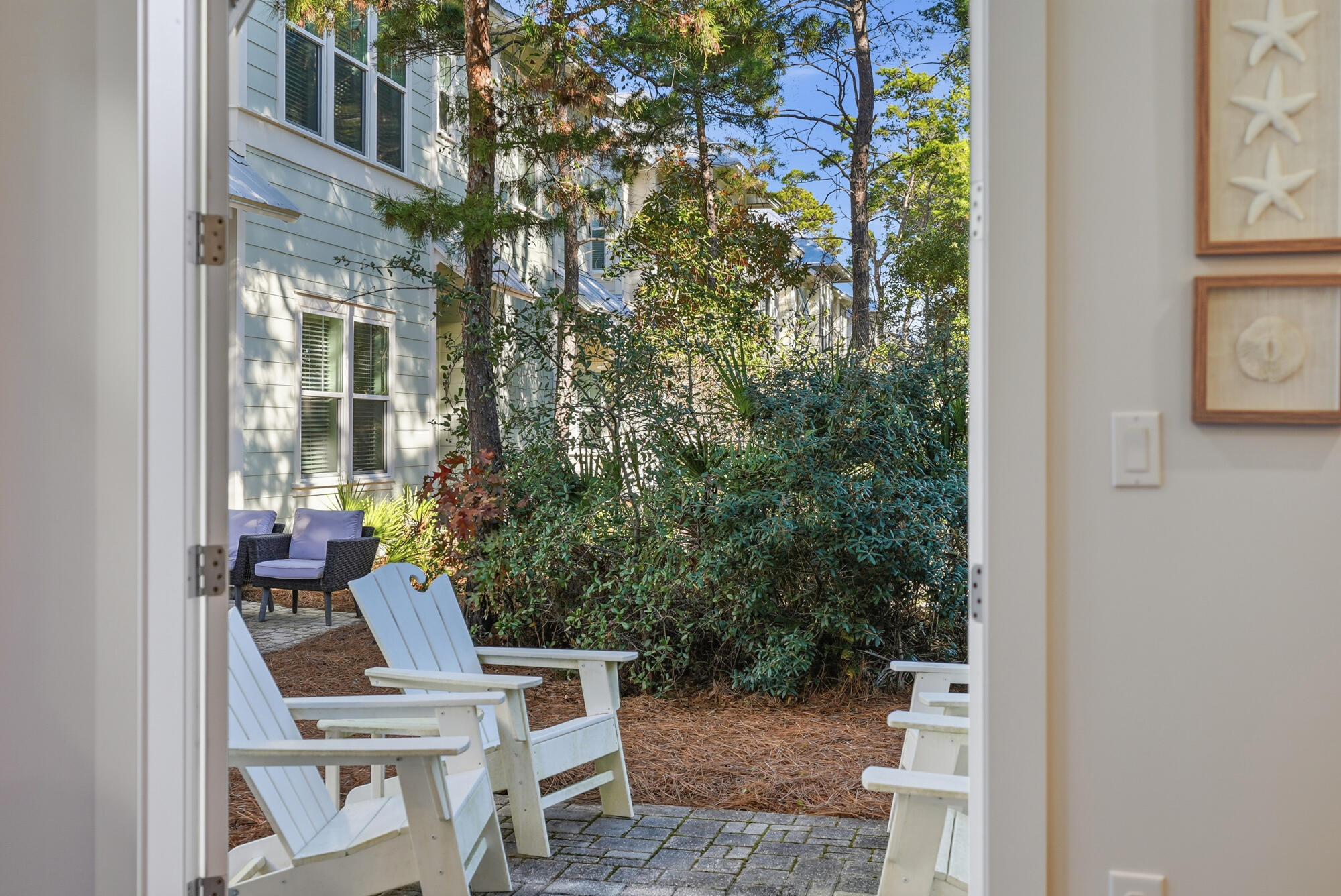 23 E York Lane UNIT A