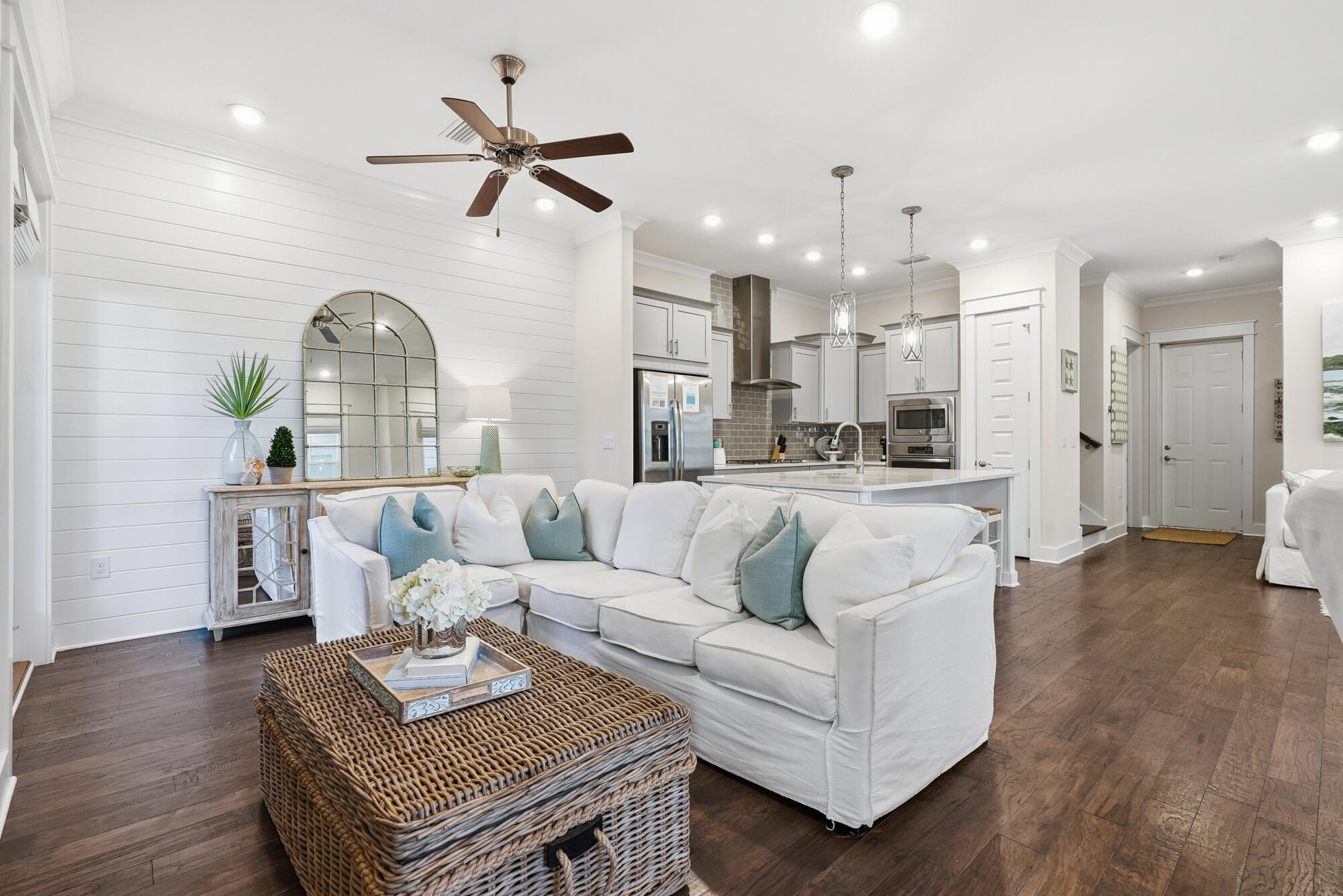 23 E York Lane UNIT A