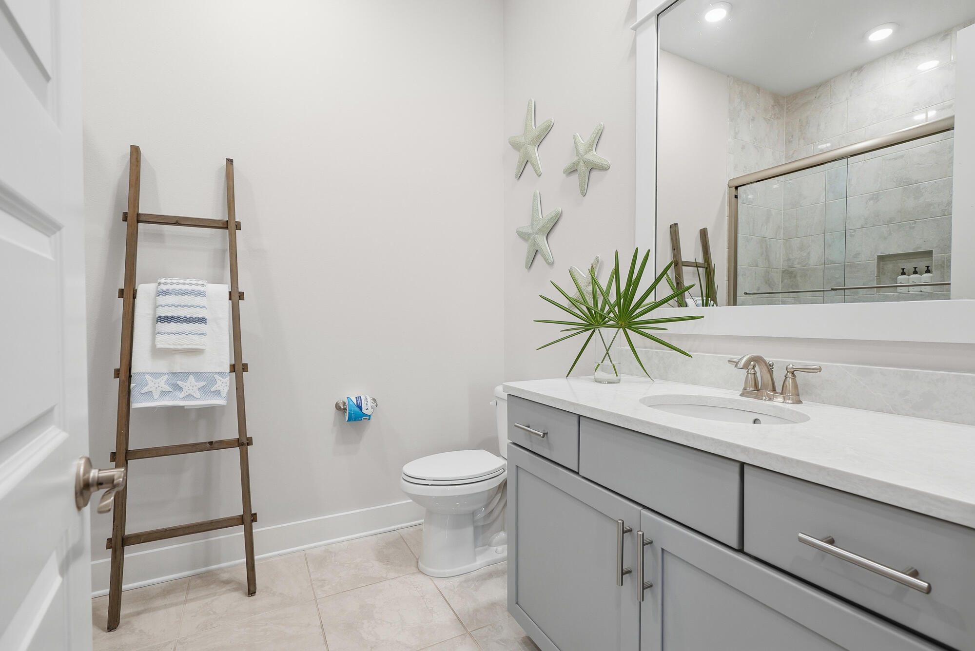 23 E York Lane UNIT A