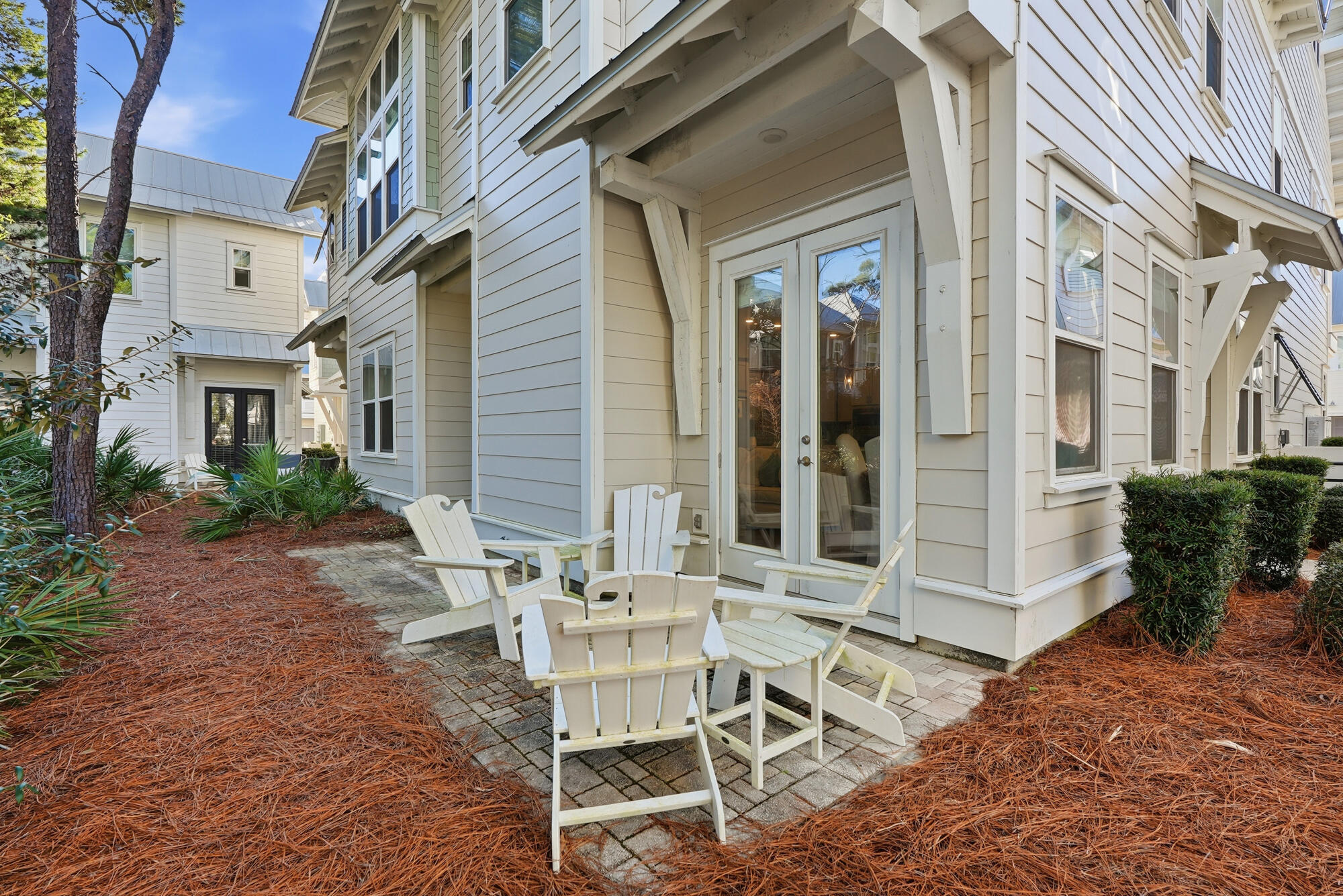 23 E York Lane UNIT A