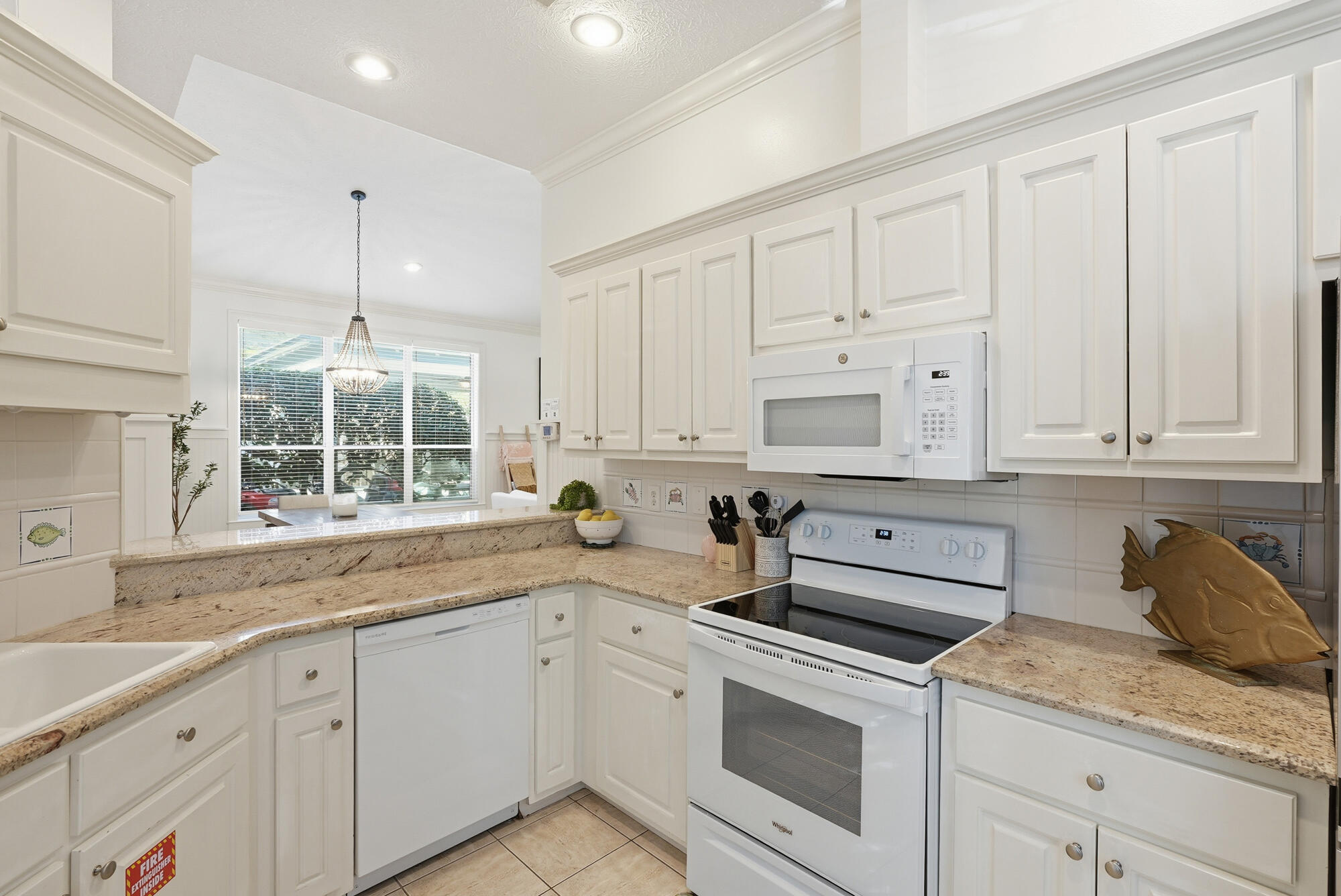 128 Seabreeze Boulevard