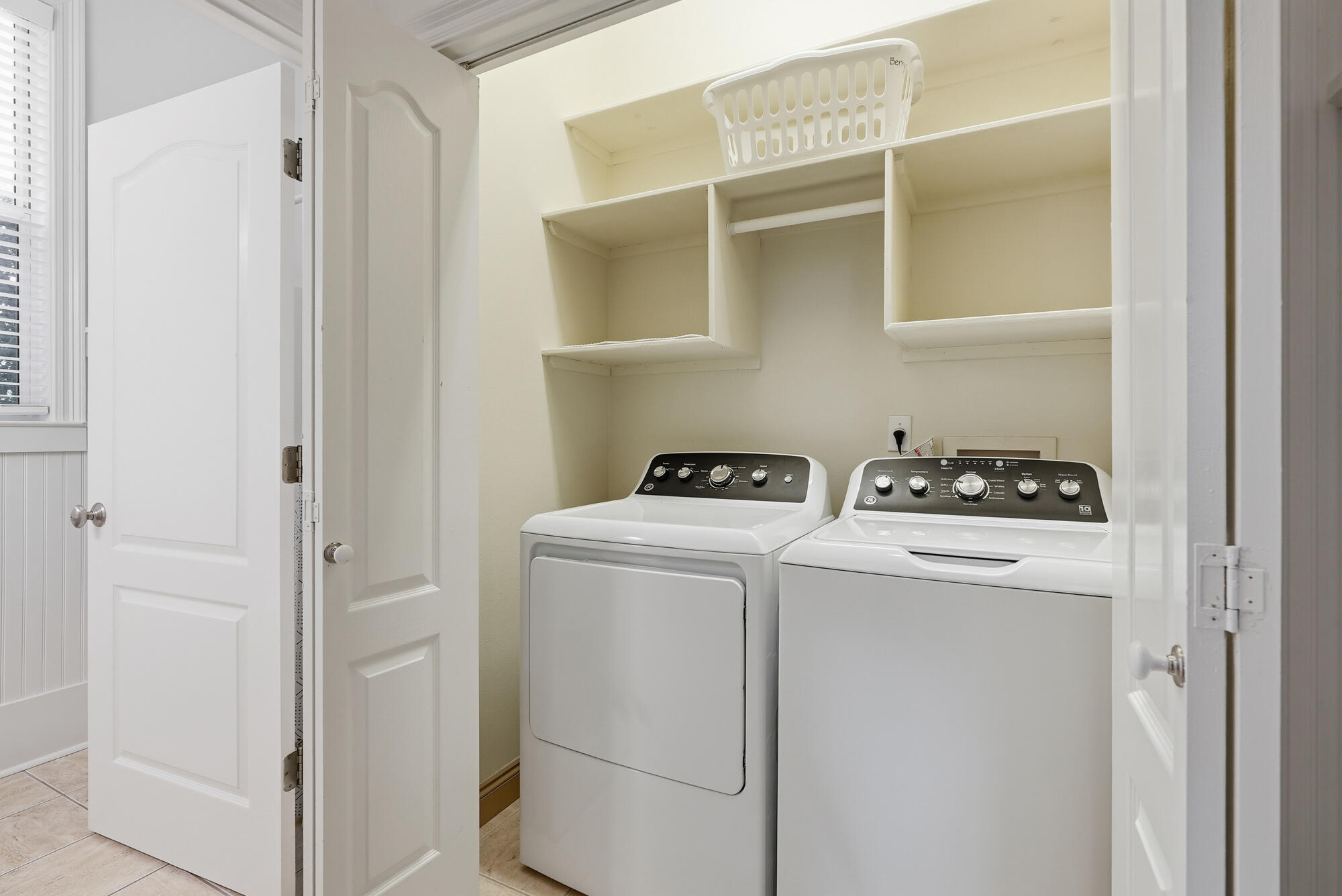 128 Seabreeze Boulevard