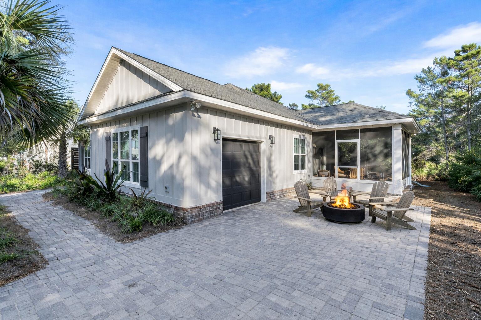 288 Robert Ellis Street