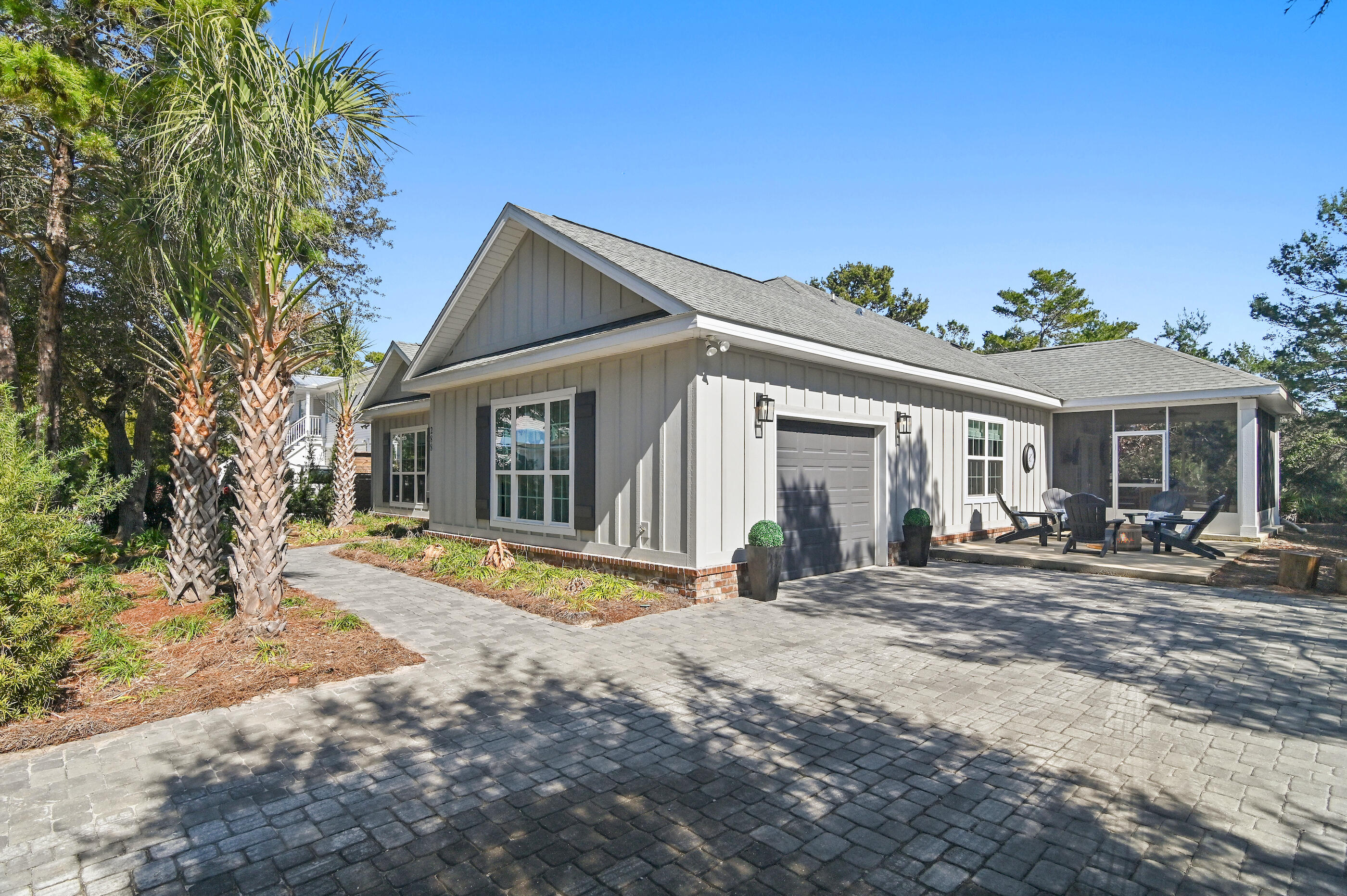 288 Robert Ellis Street