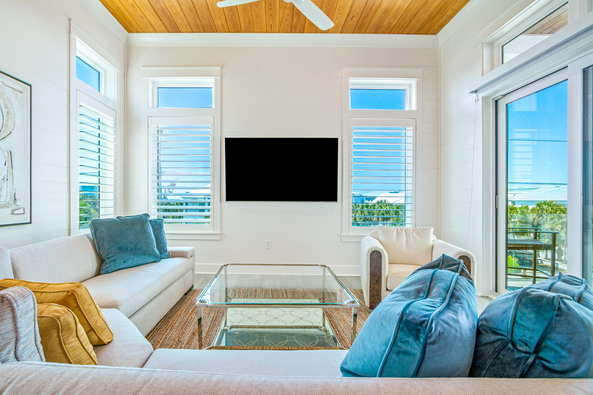 40 Cote D Azur Drive