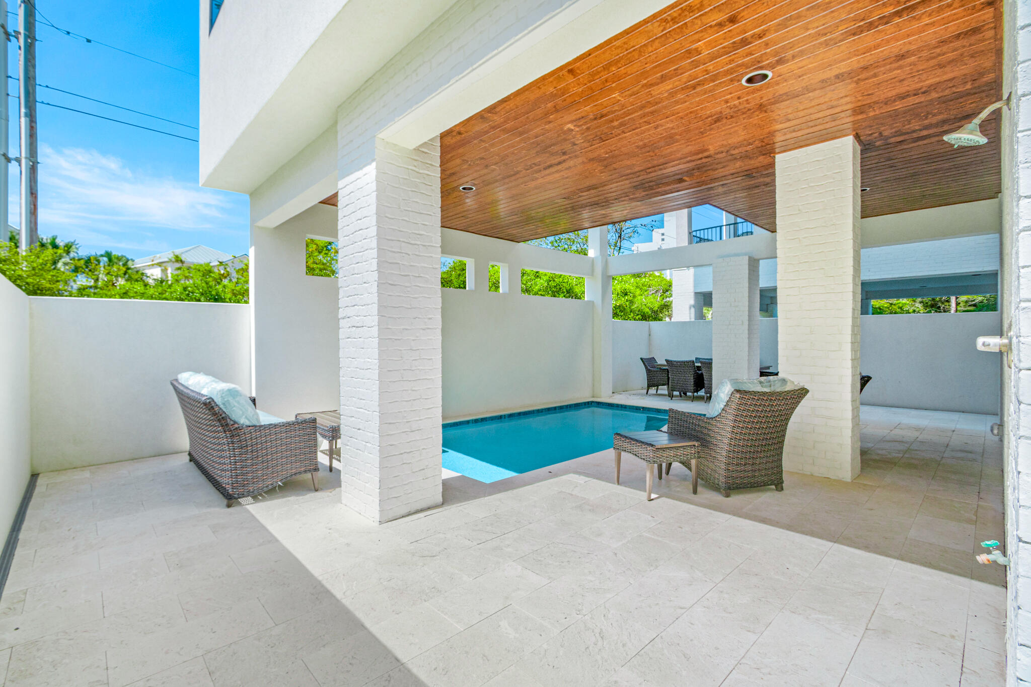 40 Cote D Azur Drive