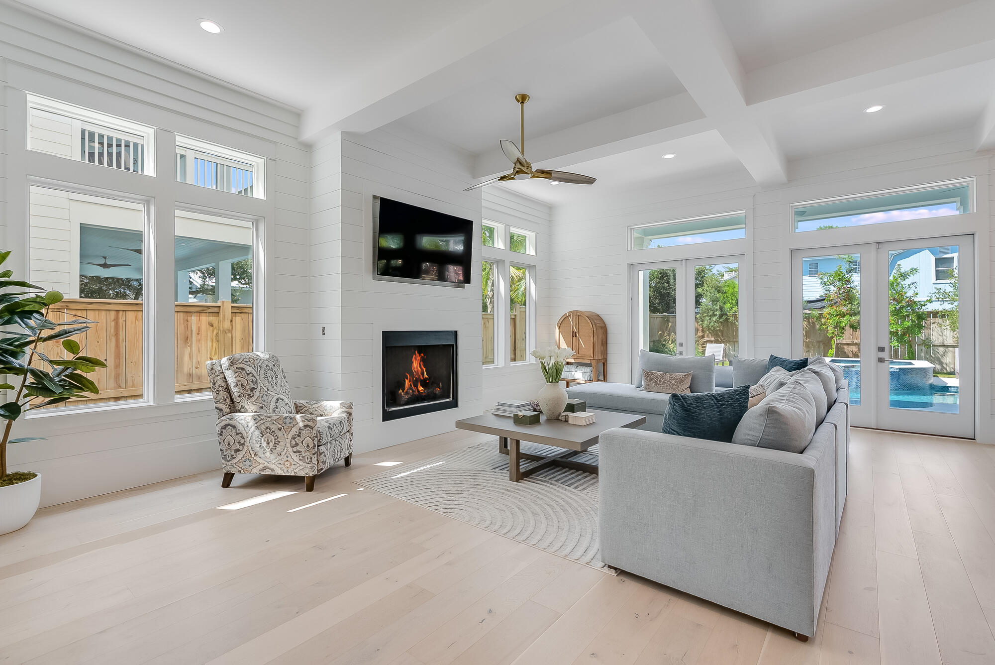 212 S Gulf Drive