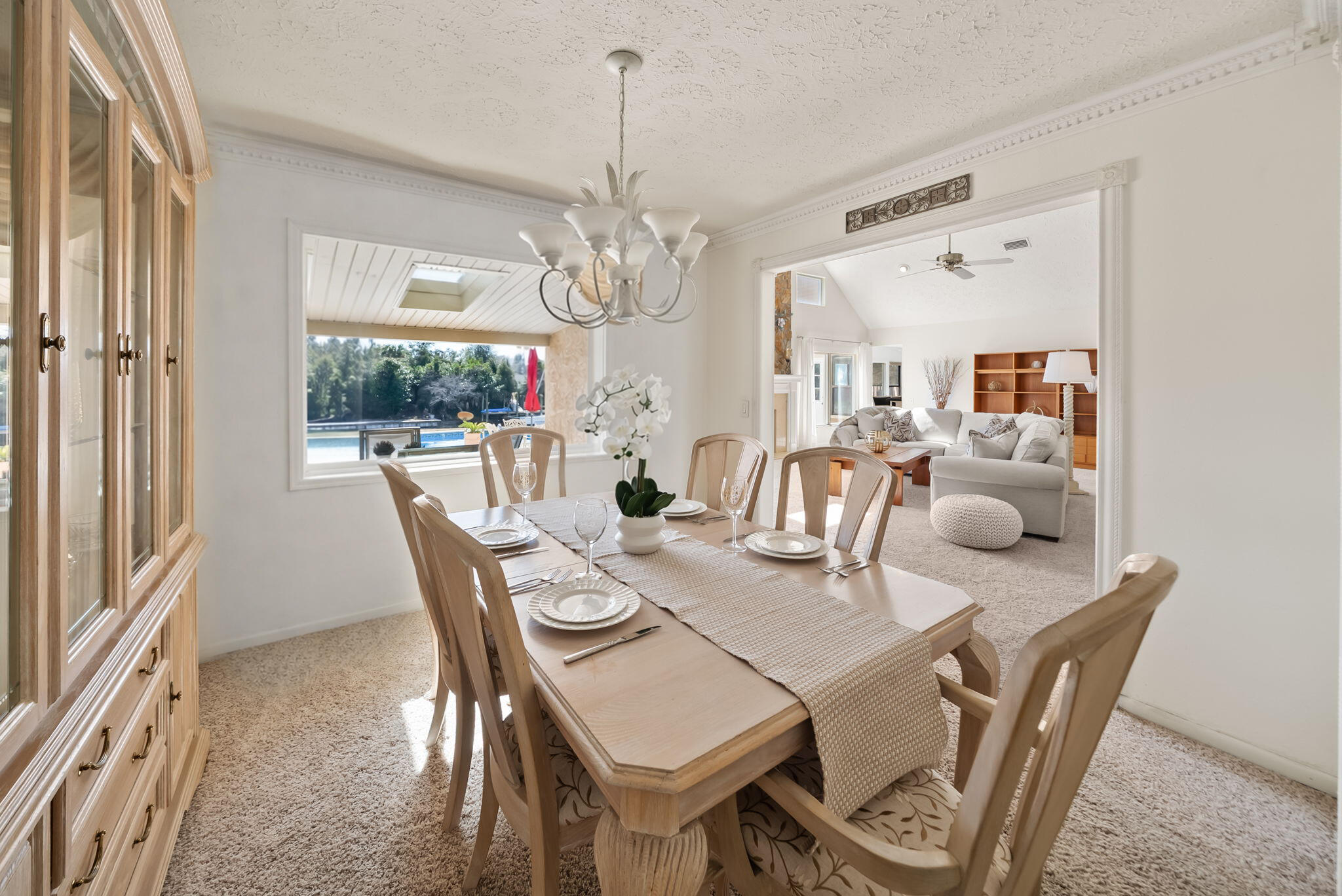 2661 Island View Drive