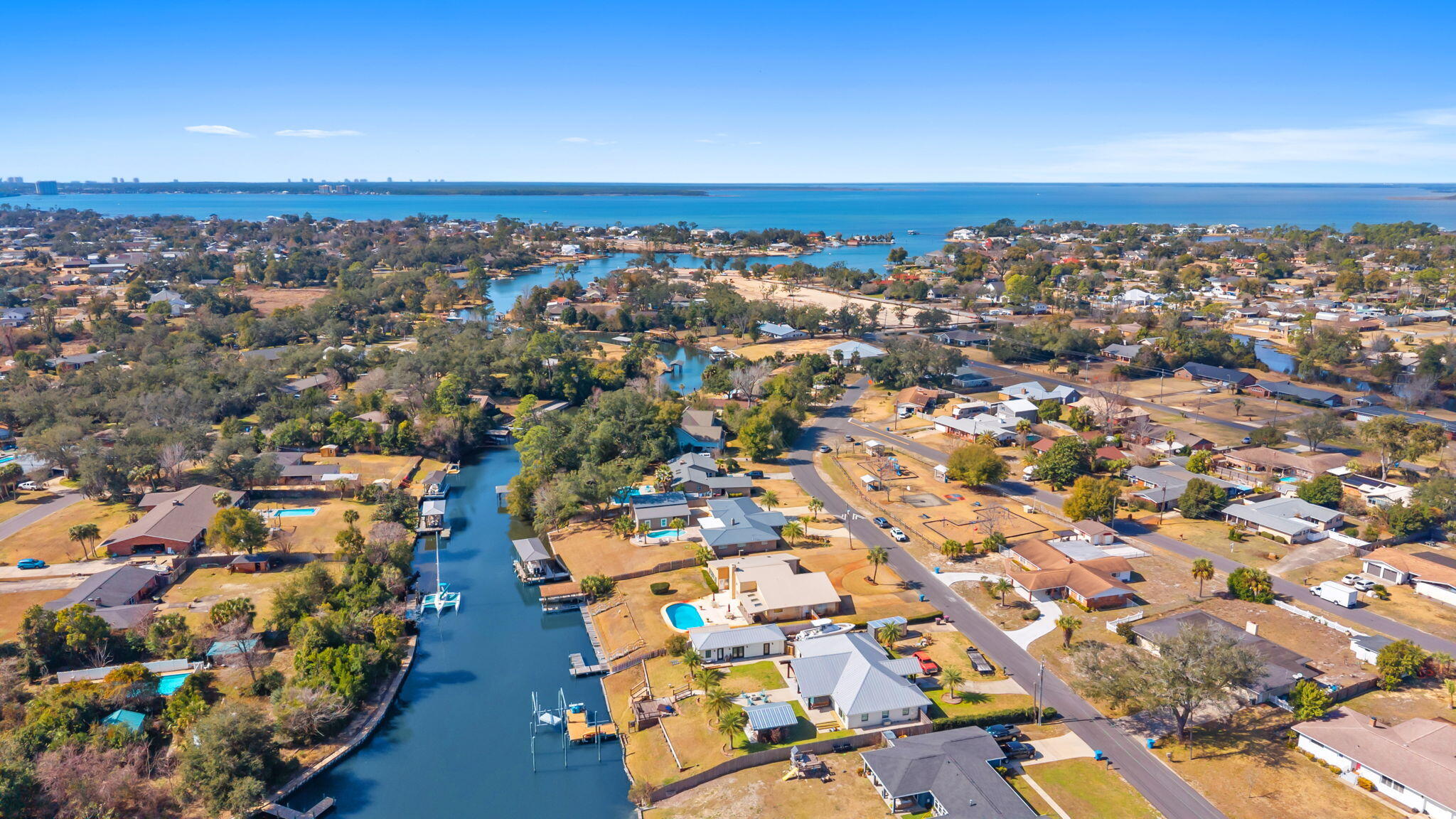 2661 Island View Drive