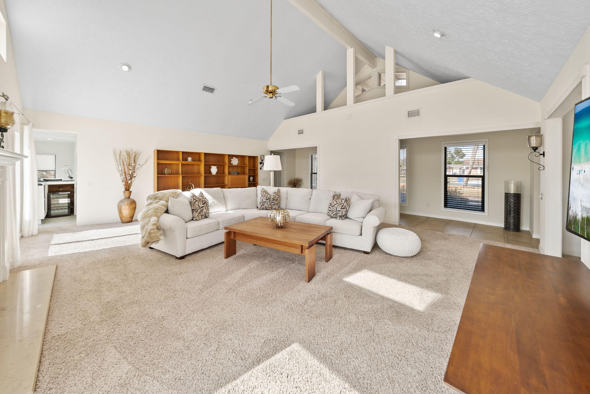 2661 Island View Drive
