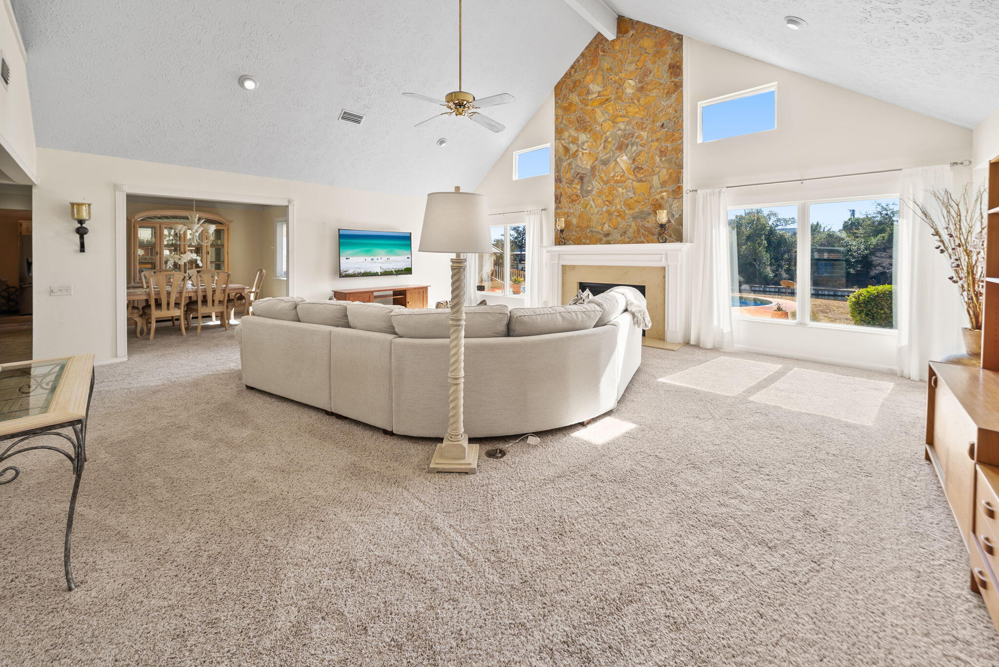 2661 Island View Drive