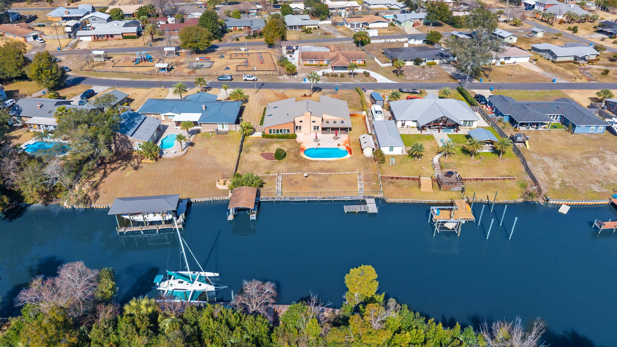 2661 Island View Drive