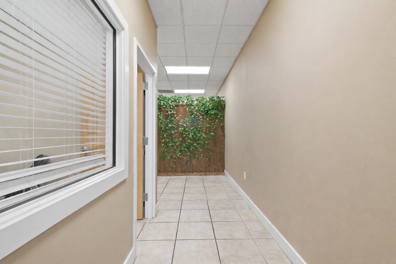 986 Airport Road