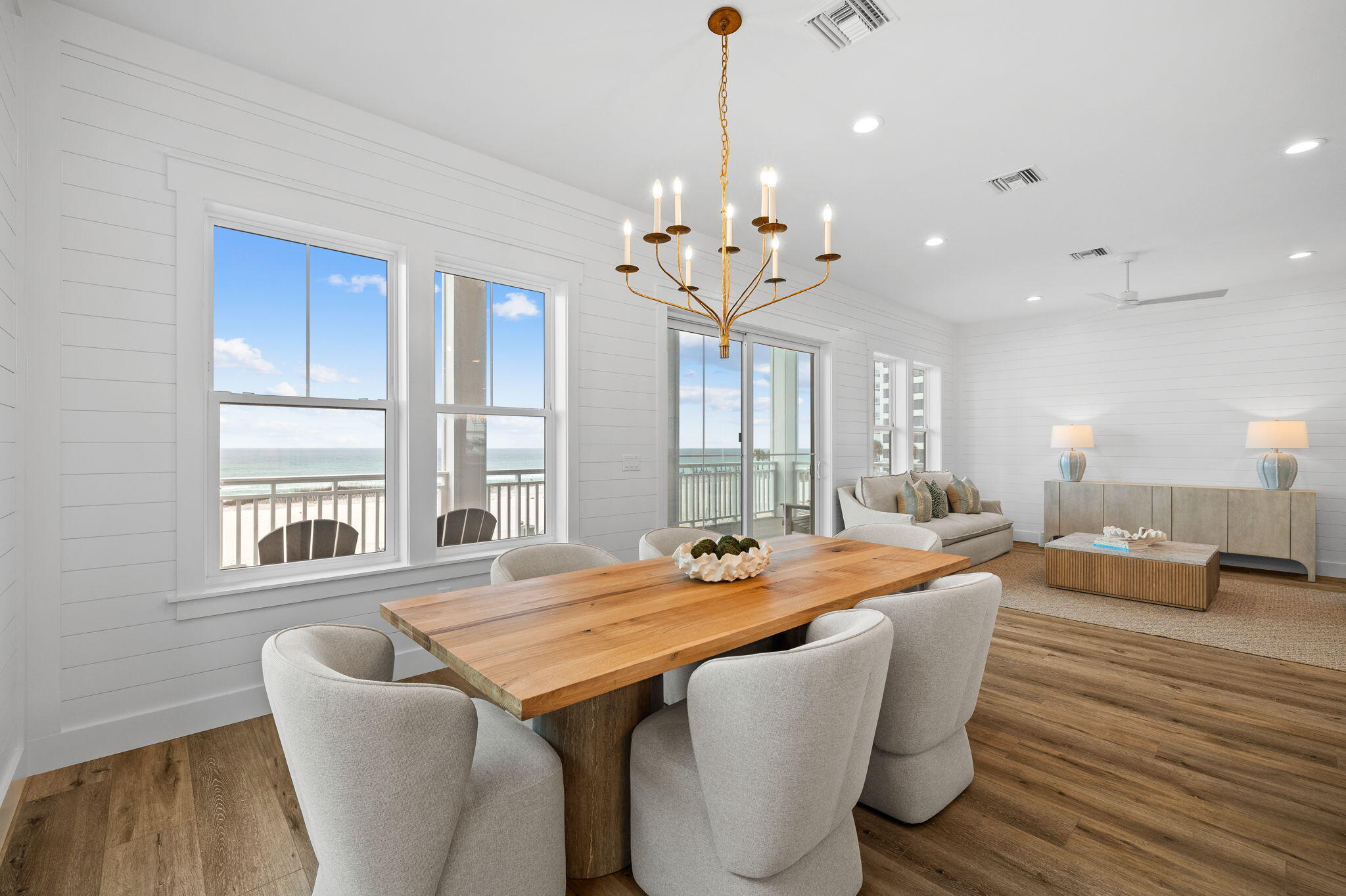 5948 Gulf Drive