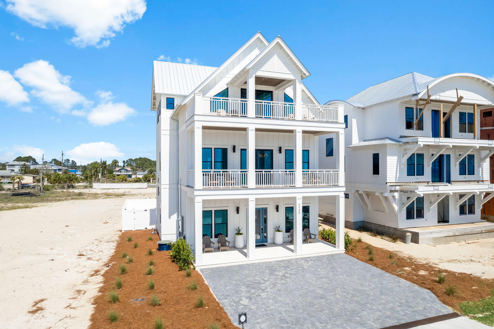 5948 Gulf Drive