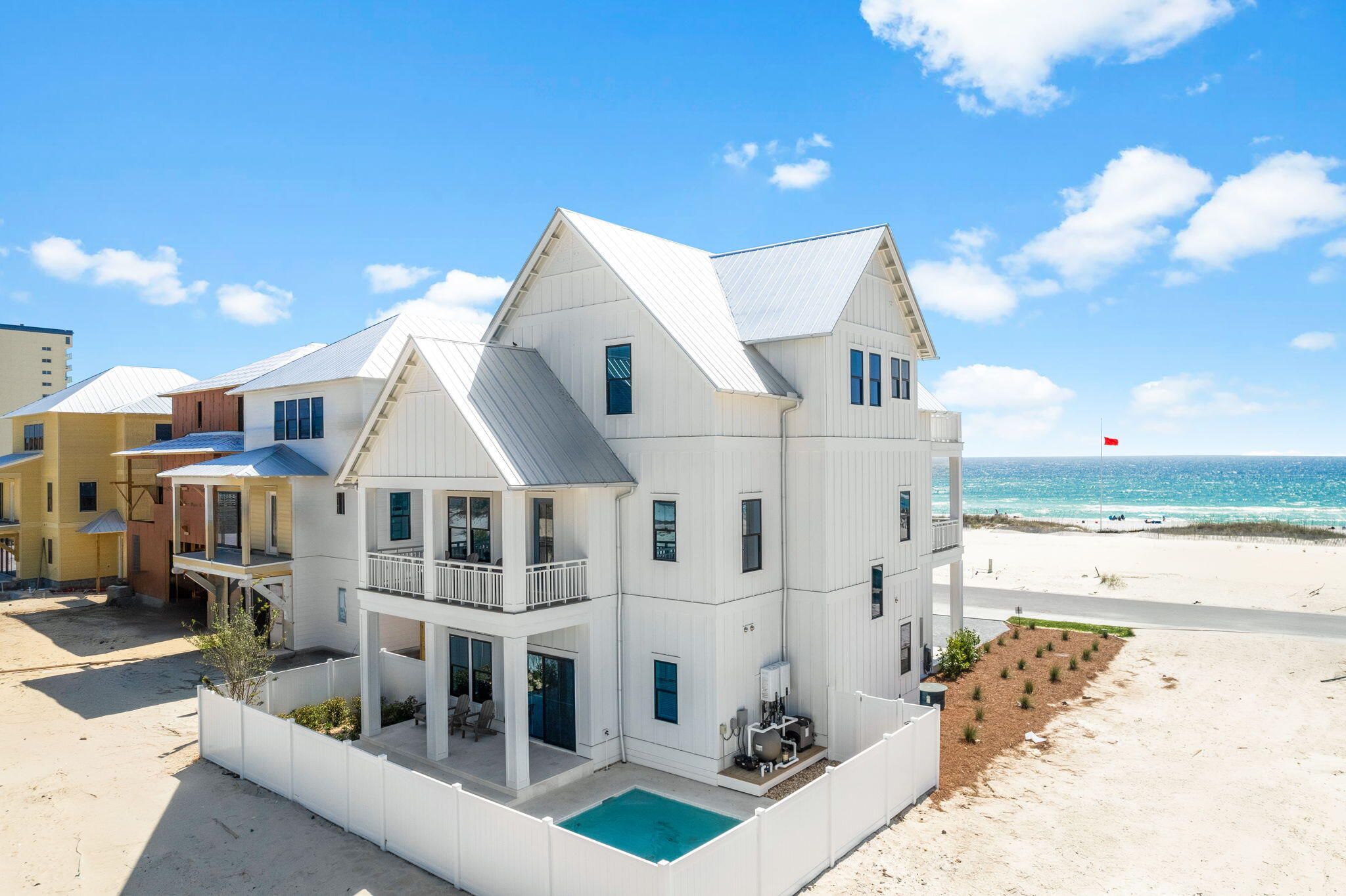 5948 Gulf Drive