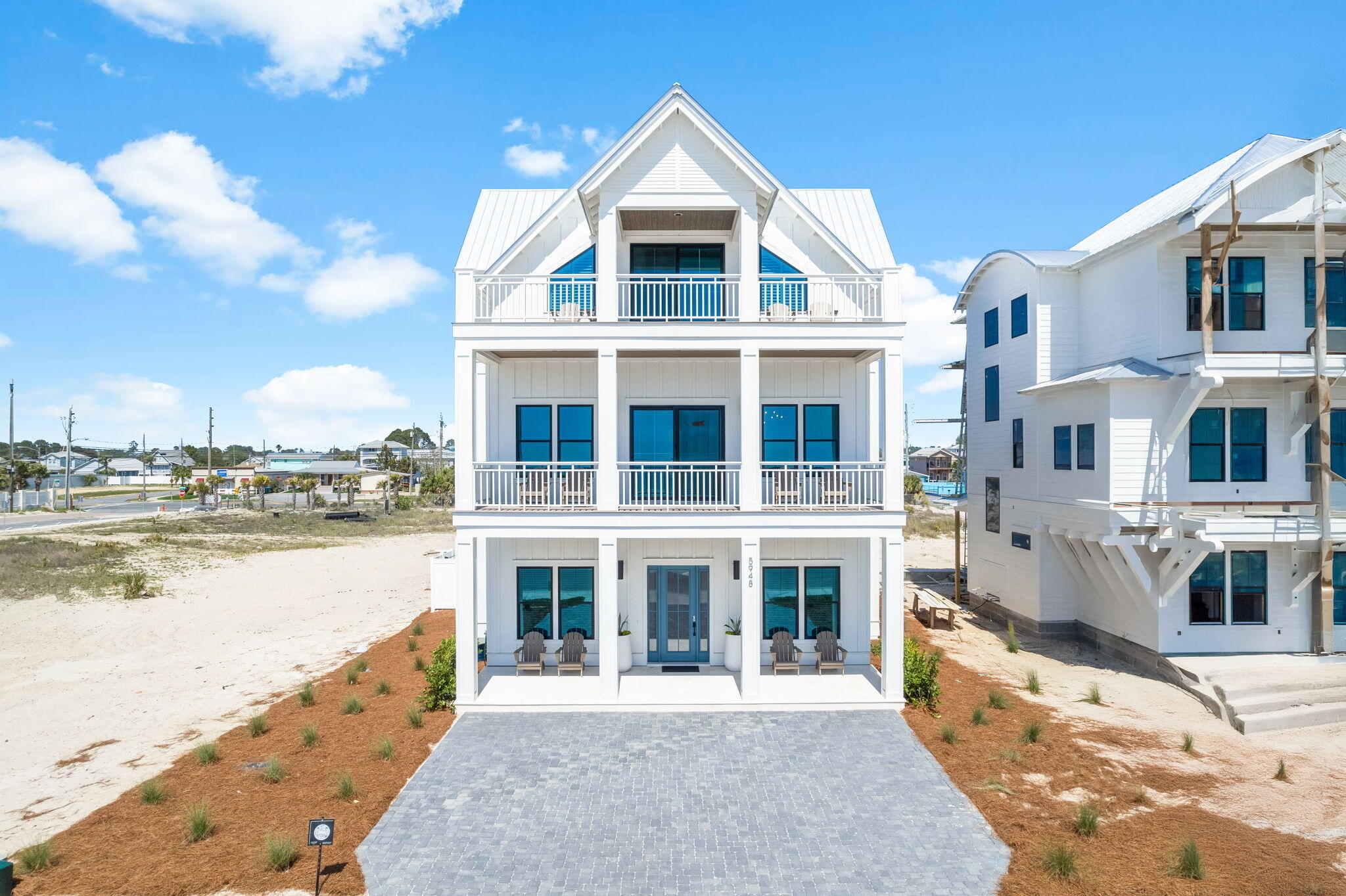 5948 Gulf Drive