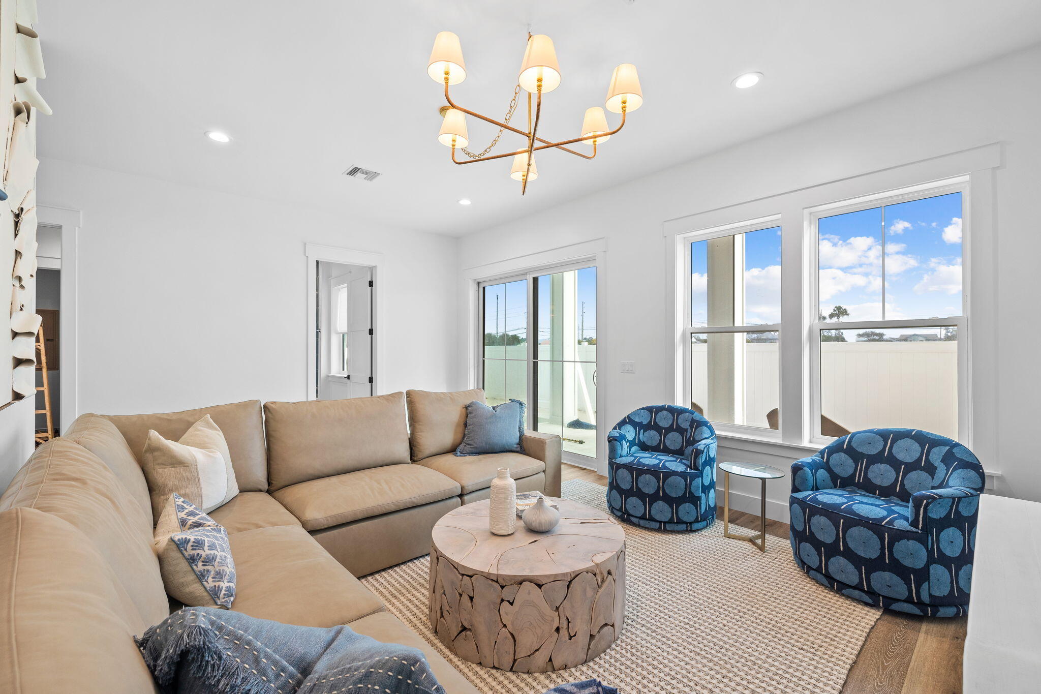 5948 Gulf Drive