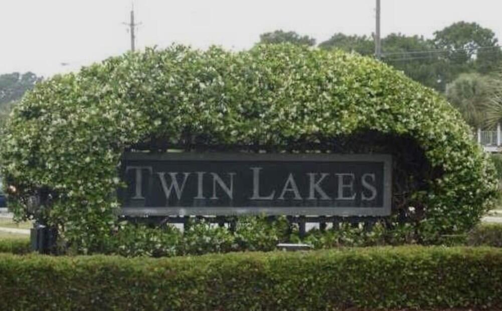 271 Twin Lakes Lane