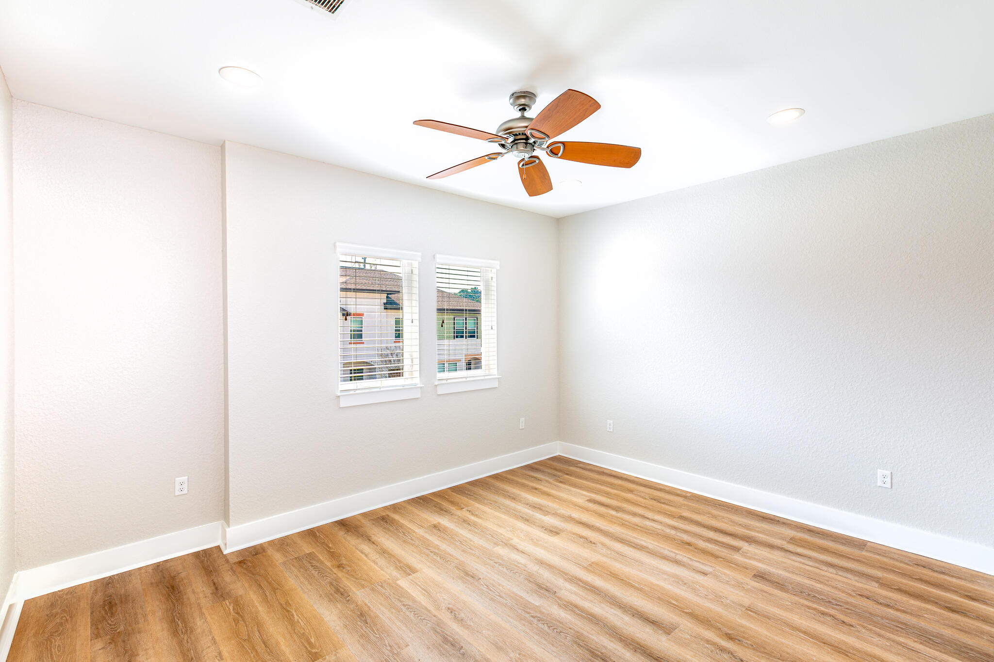 995 Airport Road 54