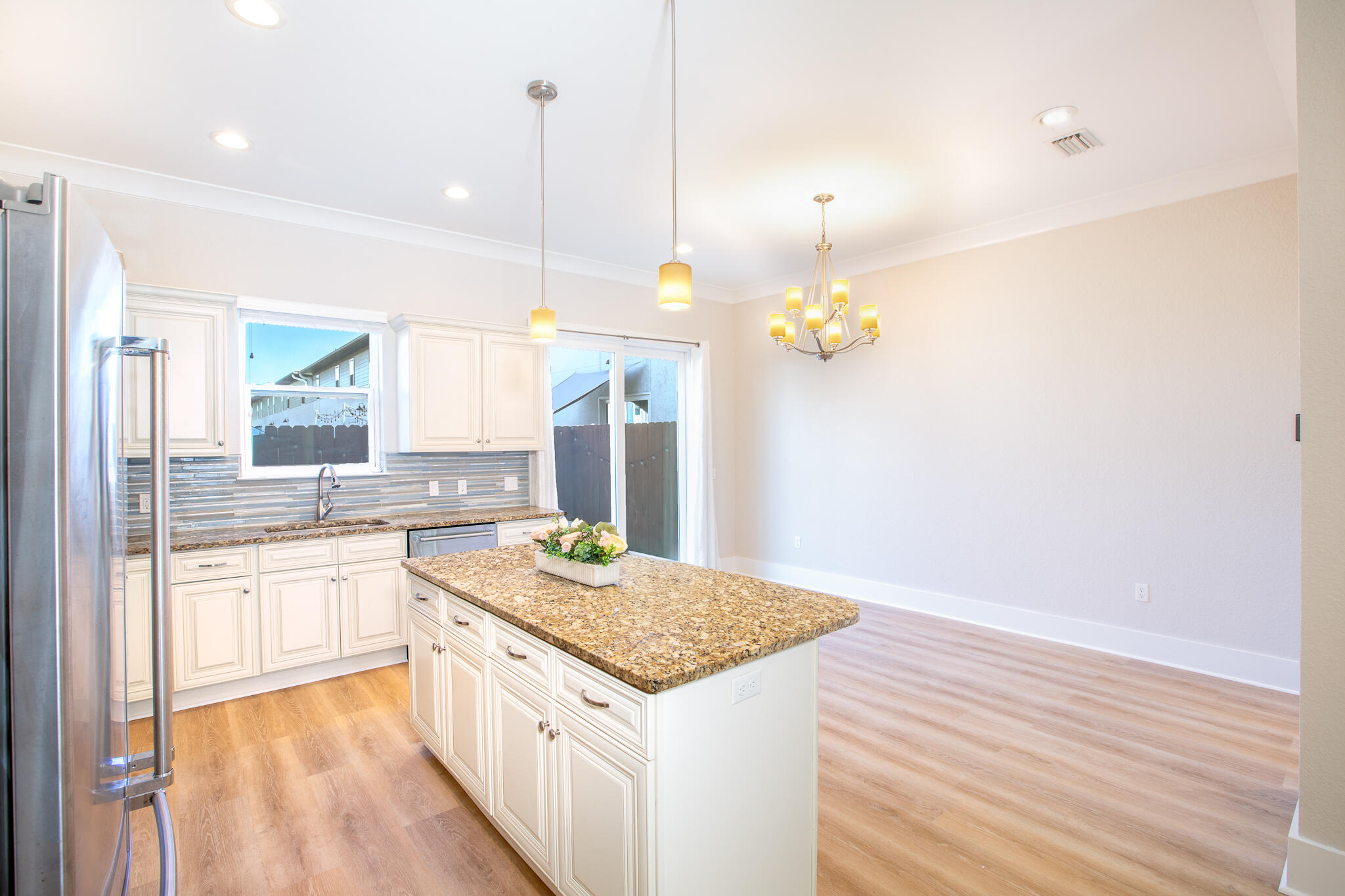995 Airport Road 54