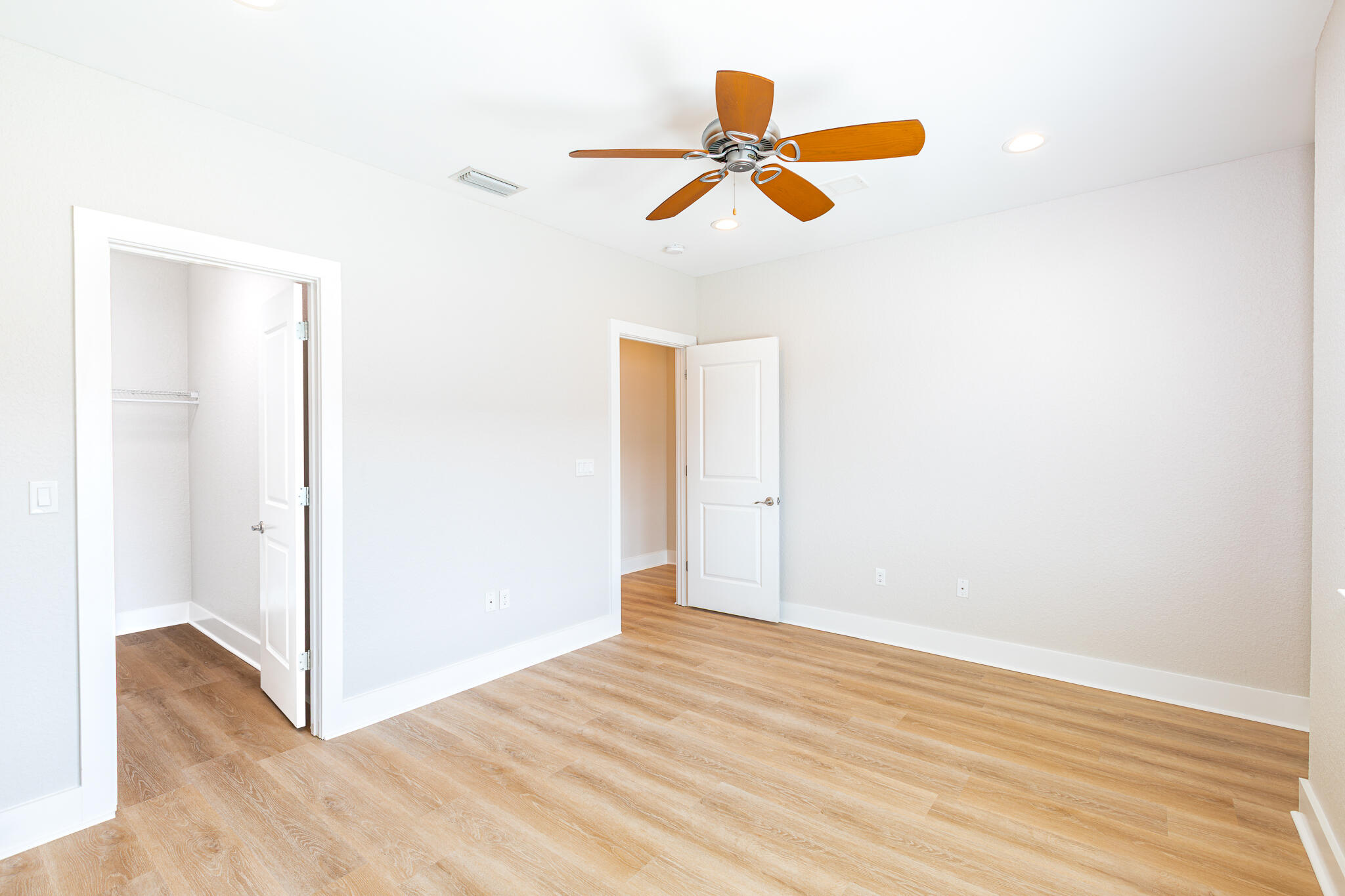 995 Airport Road 54