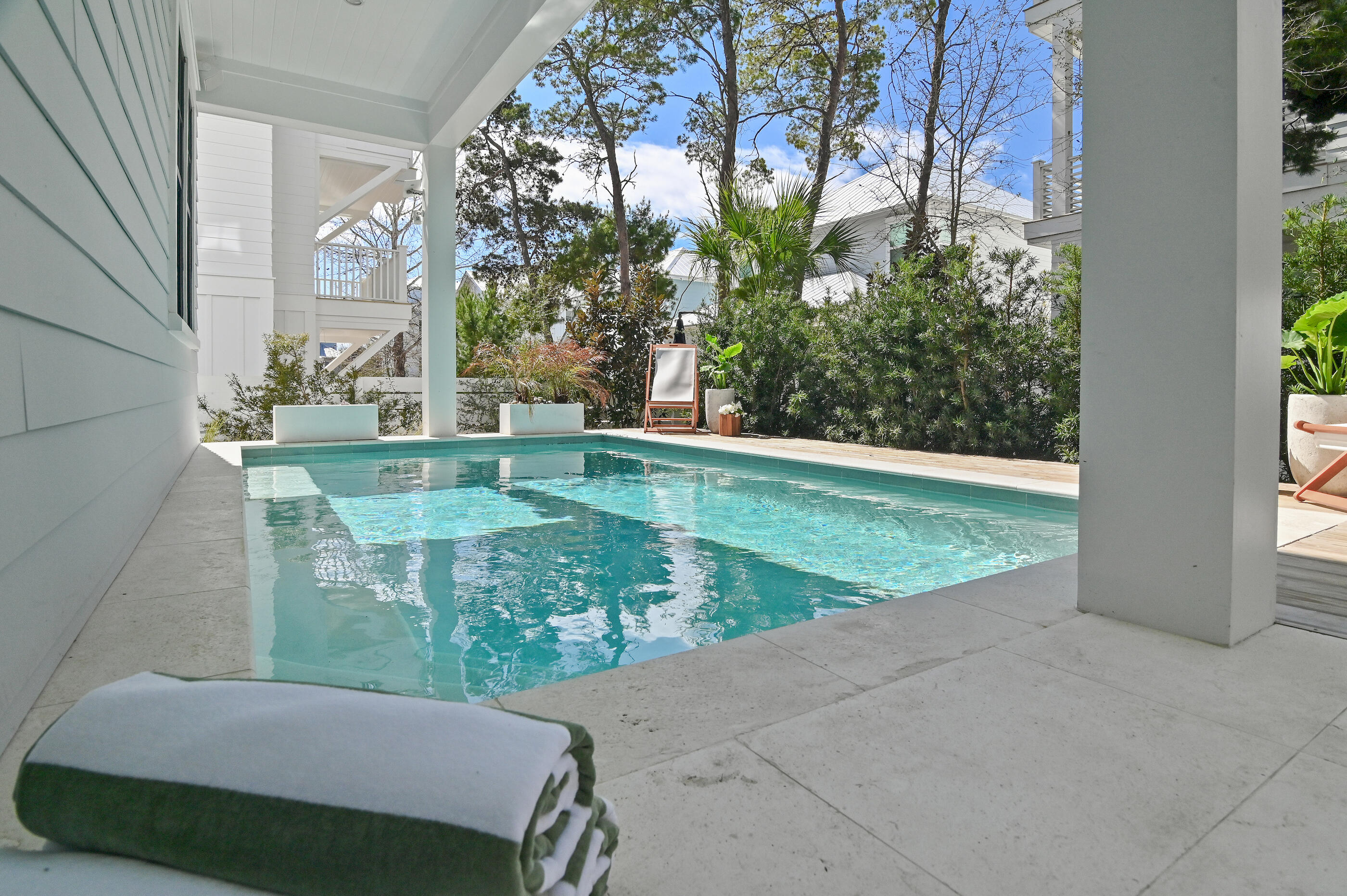 63 Grande Pointe Drive