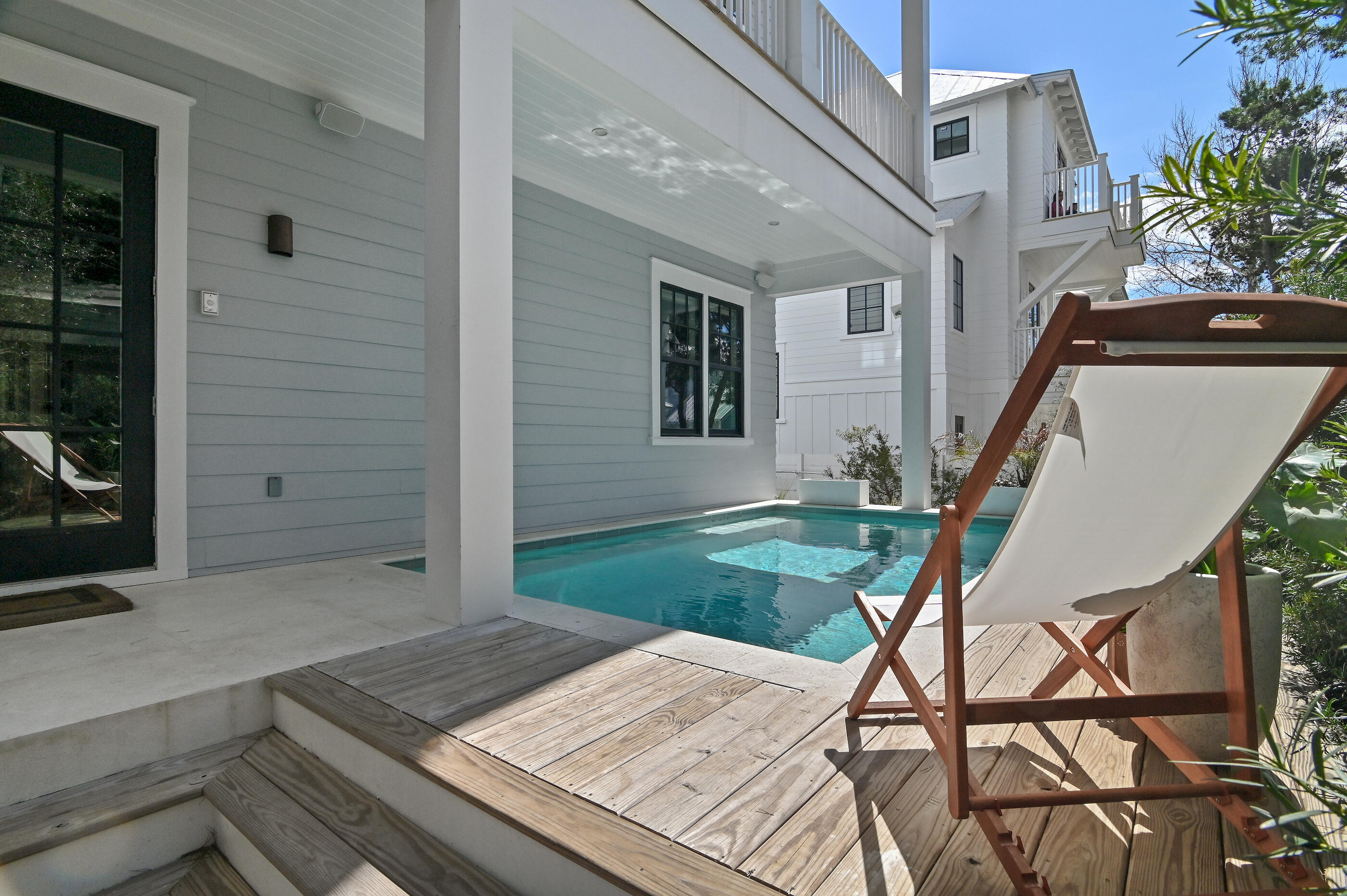 63 Grande Pointe Drive