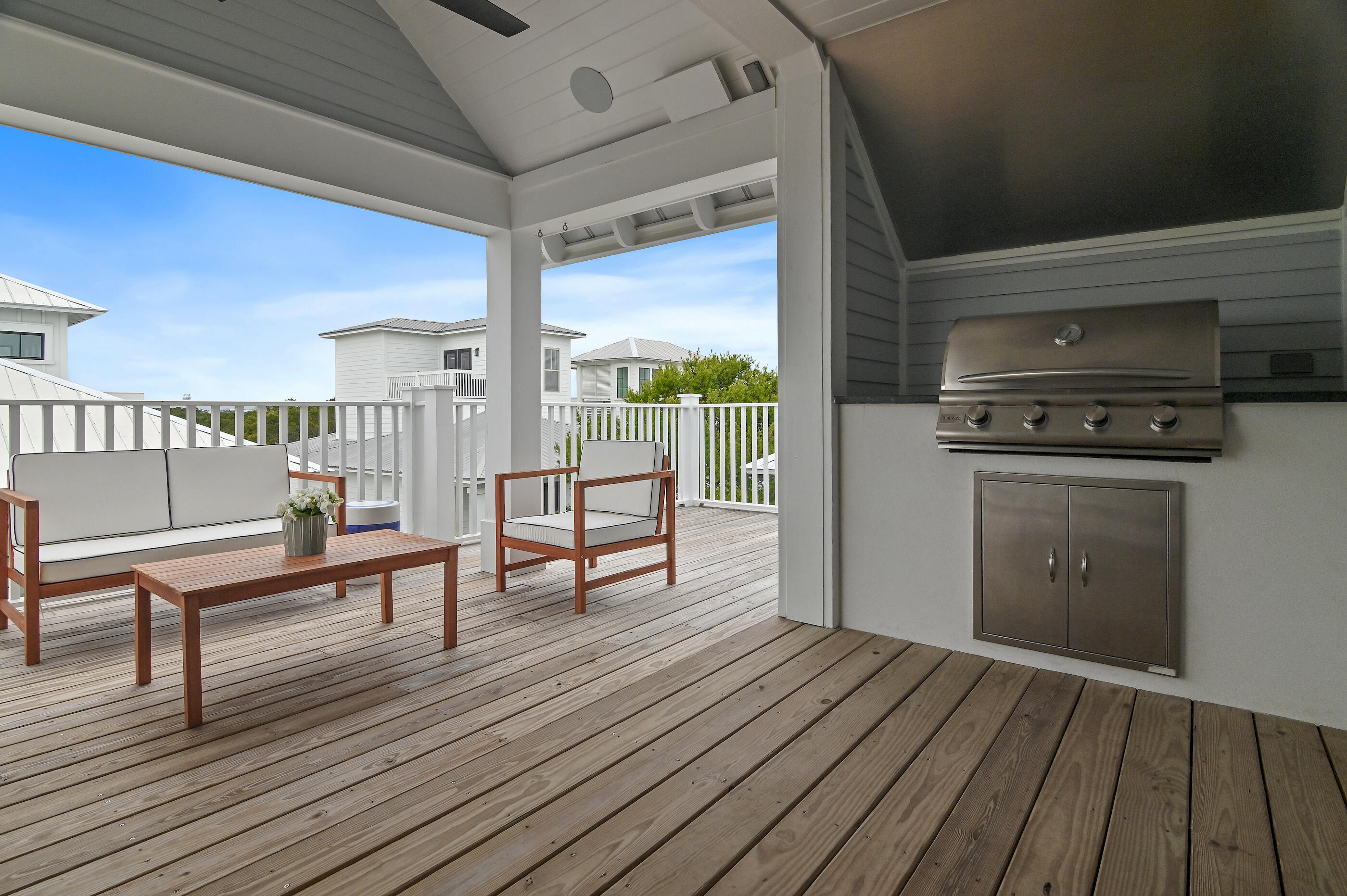 63 Grande Pointe Drive