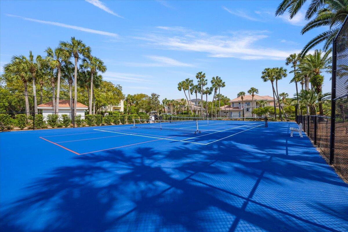 4639 Paradise Isle