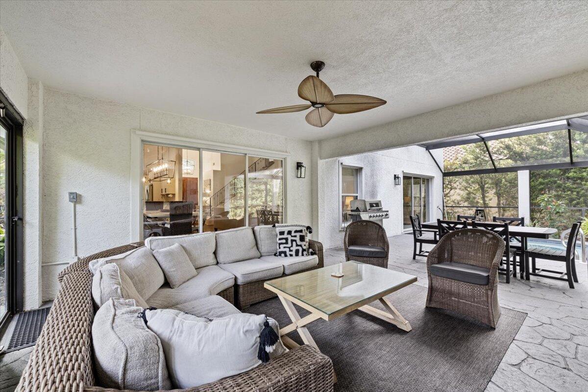 4639 Paradise Isle
