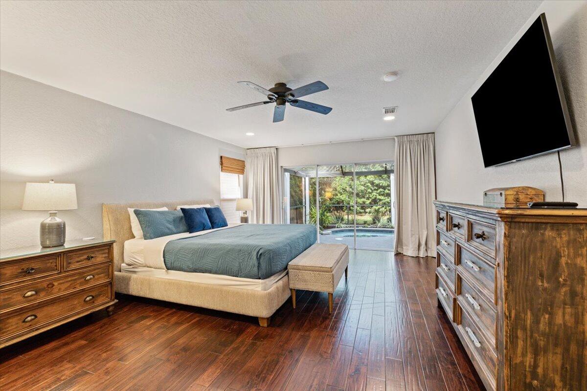 4639 Paradise Isle