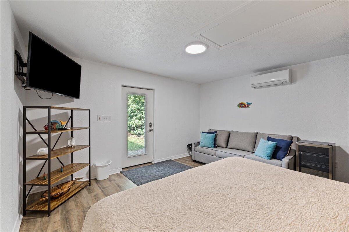 4639 Paradise Isle